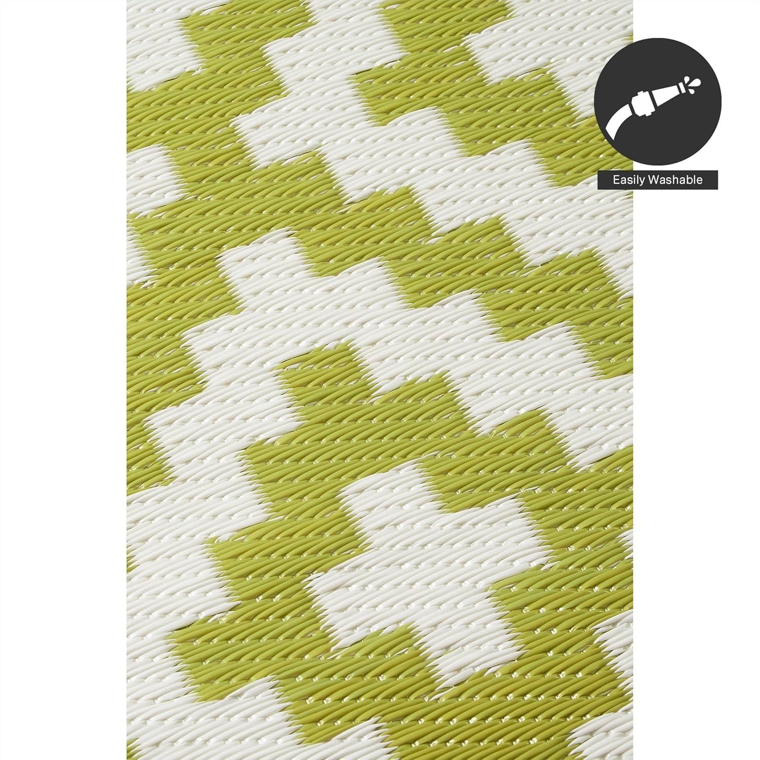 FH Home Outdoor Rug - Waterproof, Fade Resistant, Crease-Free - Premium Recycled Plastic - Geometric - Patio, Porch, Deck, Balcony - Aztec - Green & White - 5 x 8 ft