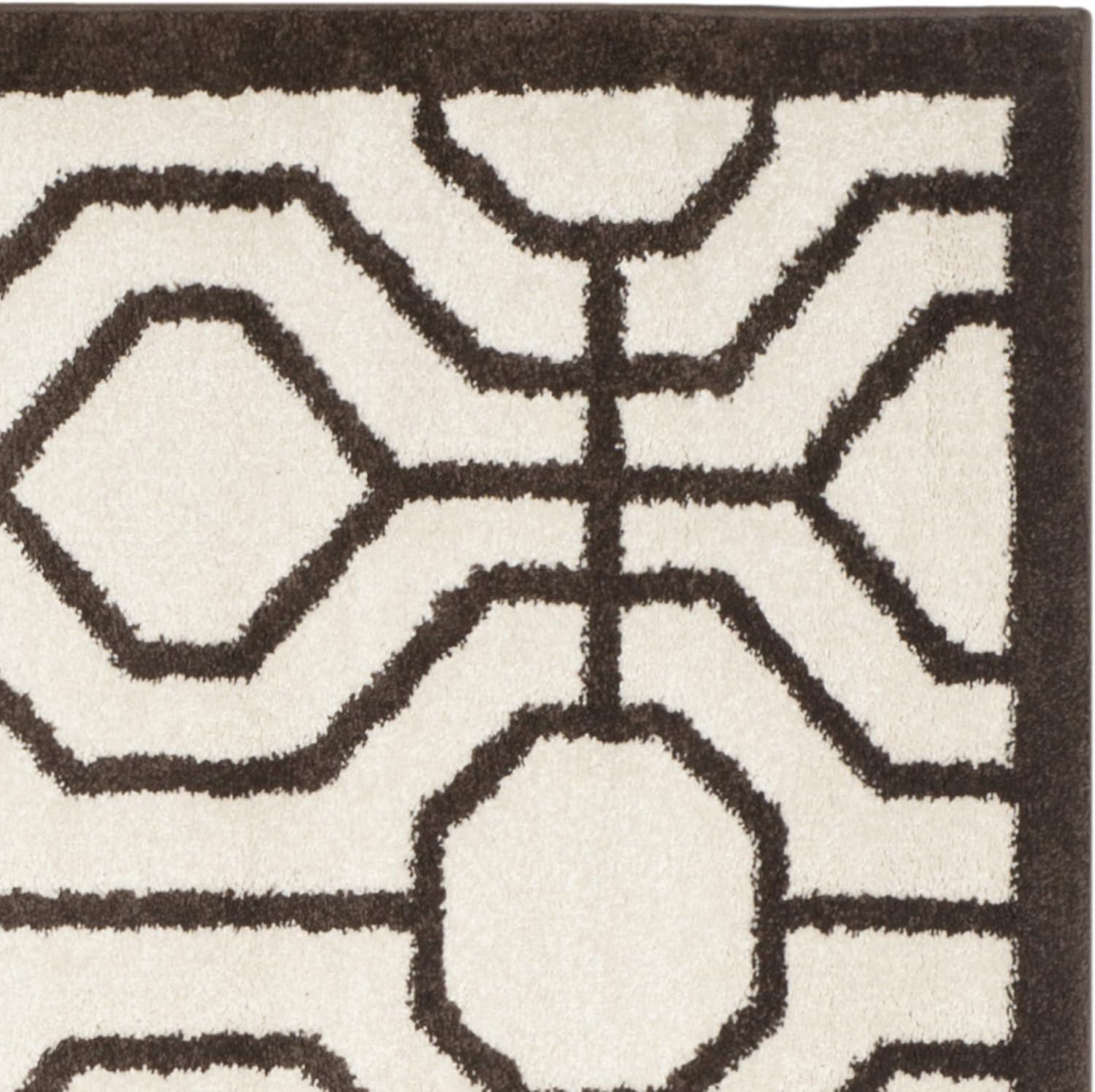 Amherst AMT416 Power Loomed Area Rug  - Safavieh