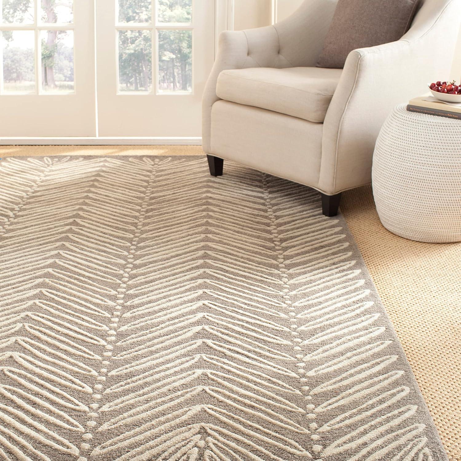 Elegant Chevron Leaves 9' x 12' Milk Pail Green Hand-Tufted Wool & Viscose Rug