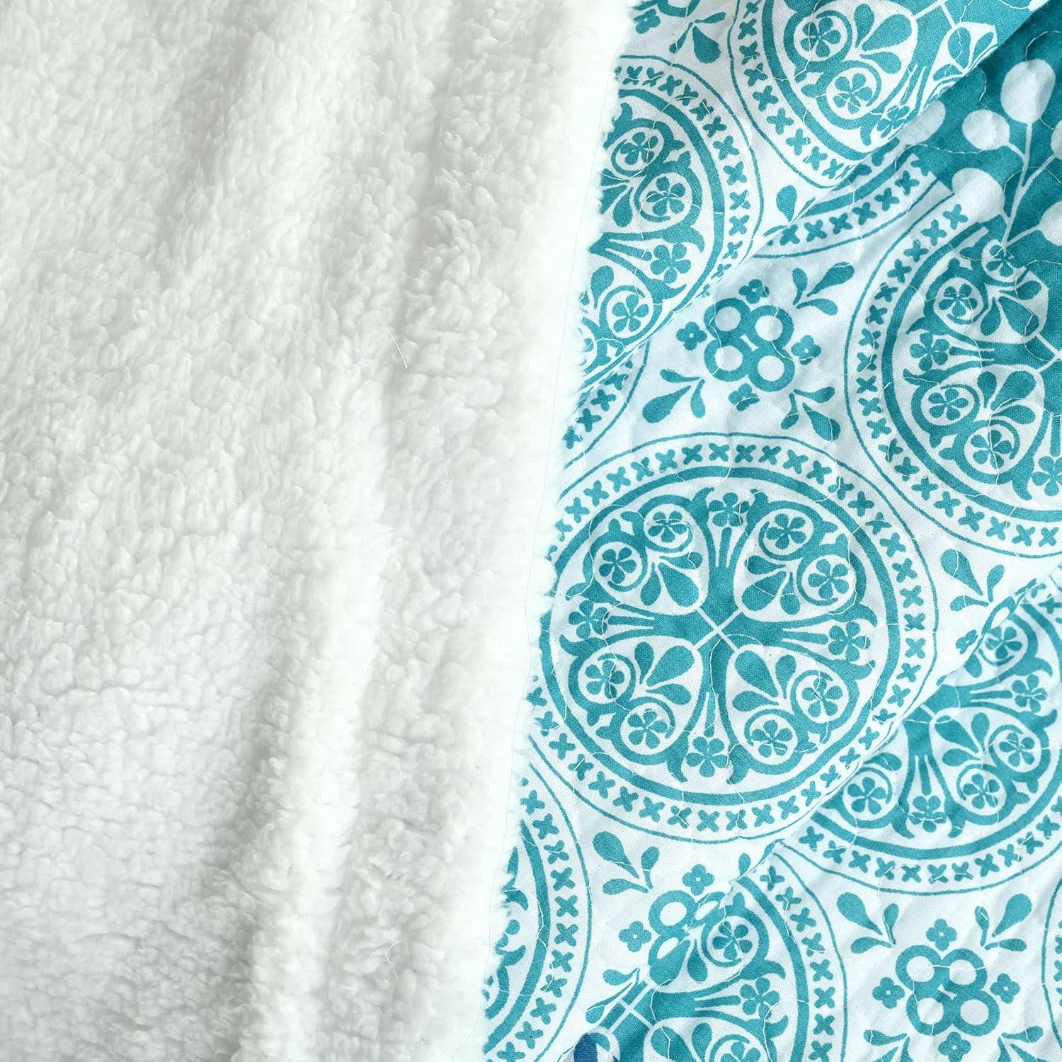 Lush Decor Gyeong Throw