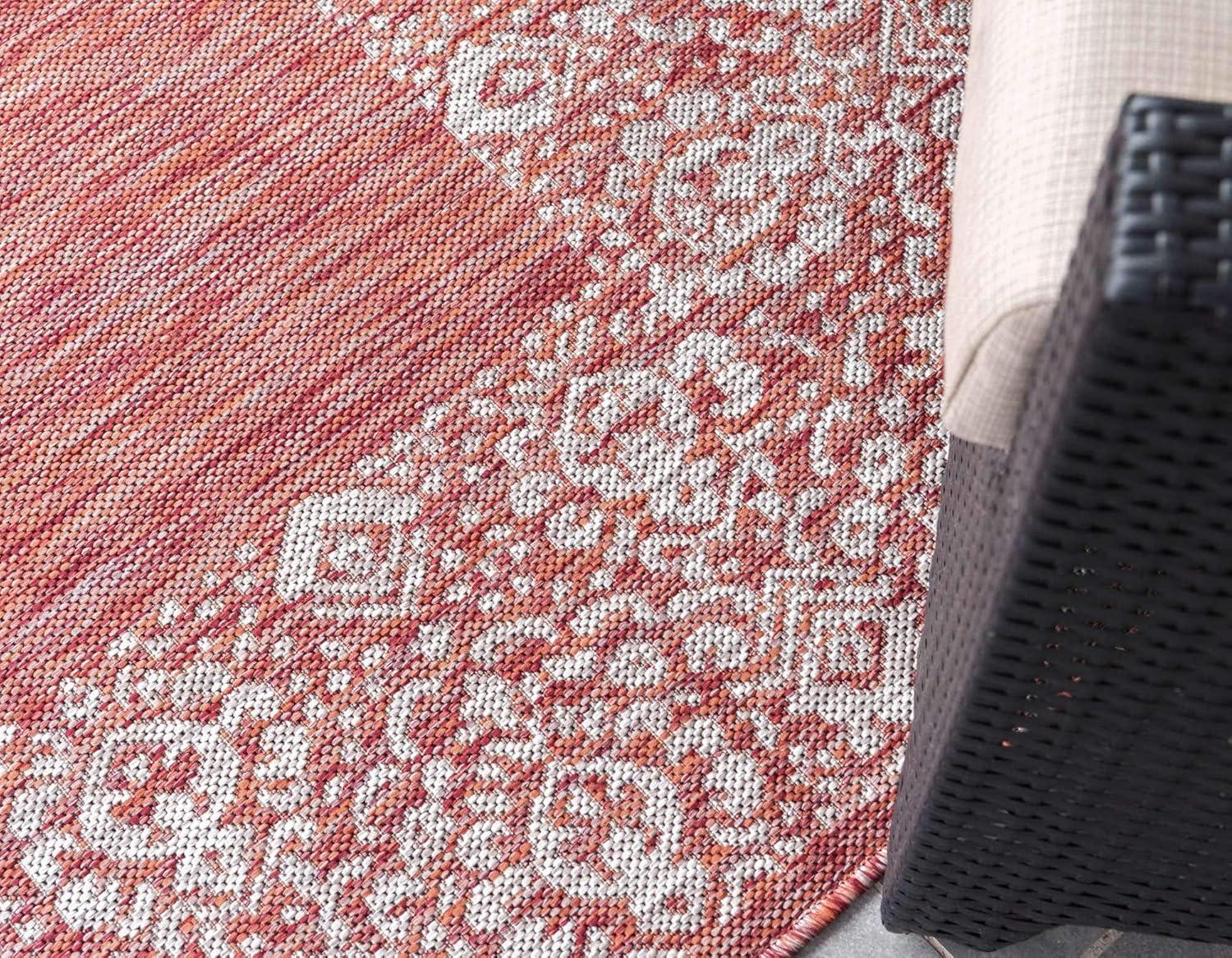 Unique Loom 5' 3 x 8' 0 Rectangle Indoor/Outdoor Border Rust Red Area Rug