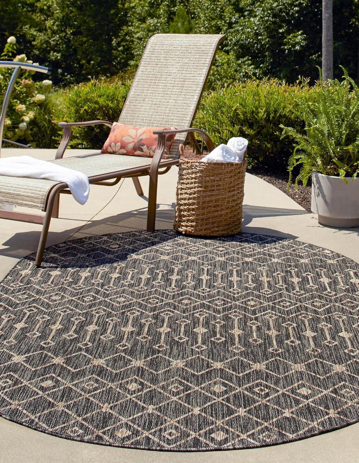 Unique Loom 7' 10 x 10' 0 Oval Indoor/Outdoor Trellis Charcoal Gray Area Rug