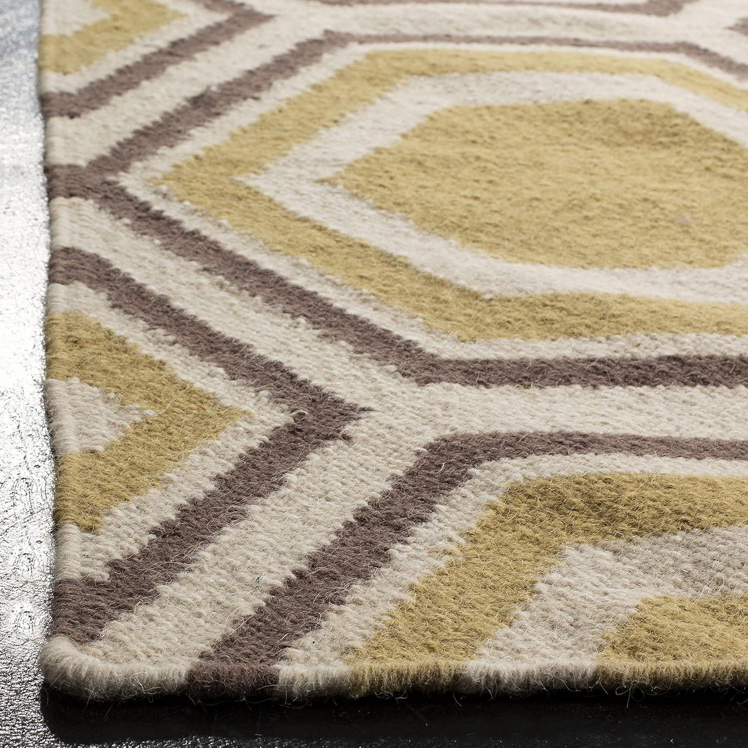 SAFAVIEH Dhurries Weldon Geometric Wool Area Rug, Ivory/Yellow, 6' x 9'