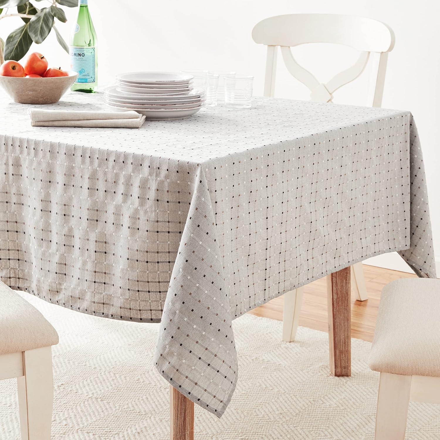 Saro Lifestyle Solid Color Tablecloth With Stitched Line Design