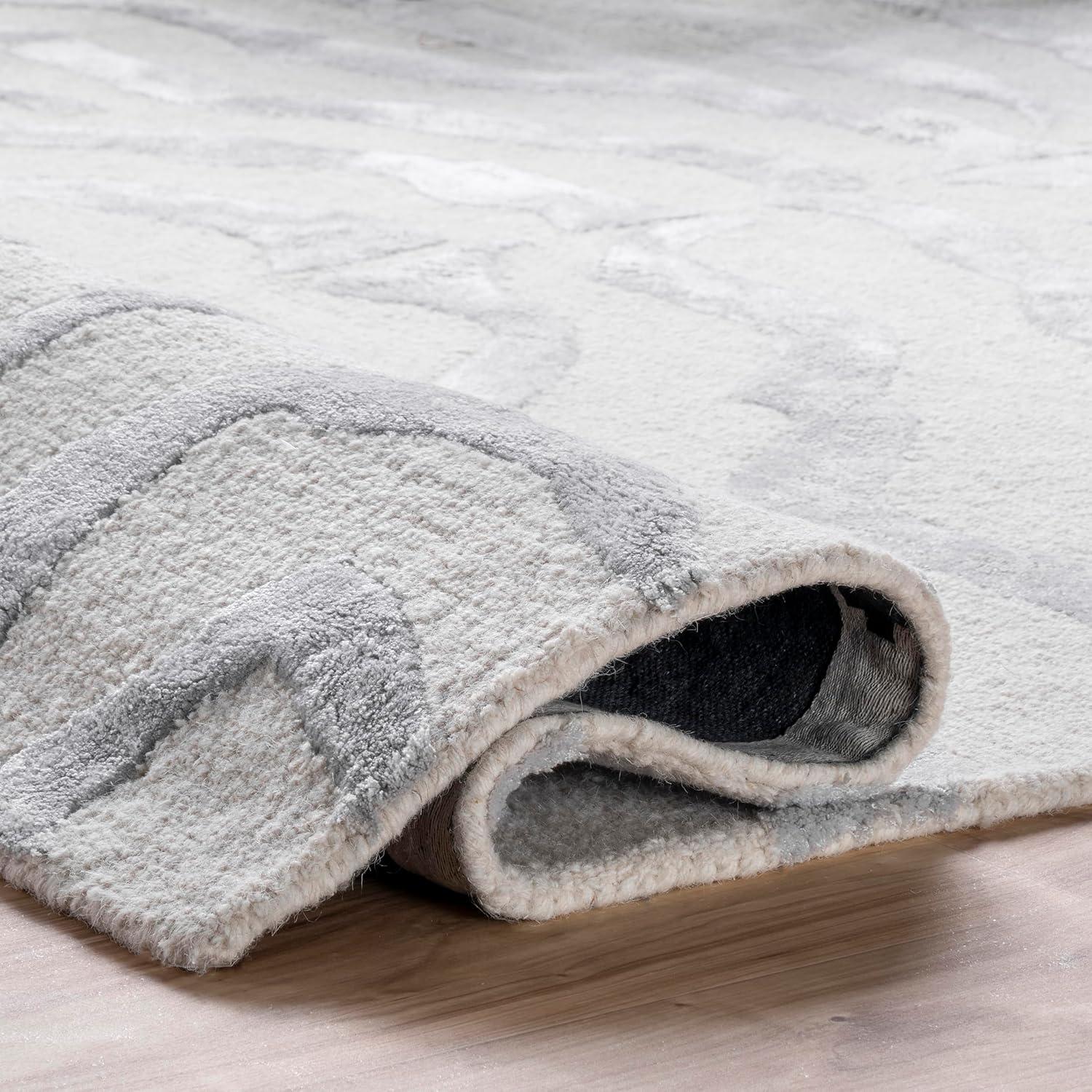 nuLOOM Hand Tufted Plush Zebra Runner Rug, 2' 6" x 6', Gray