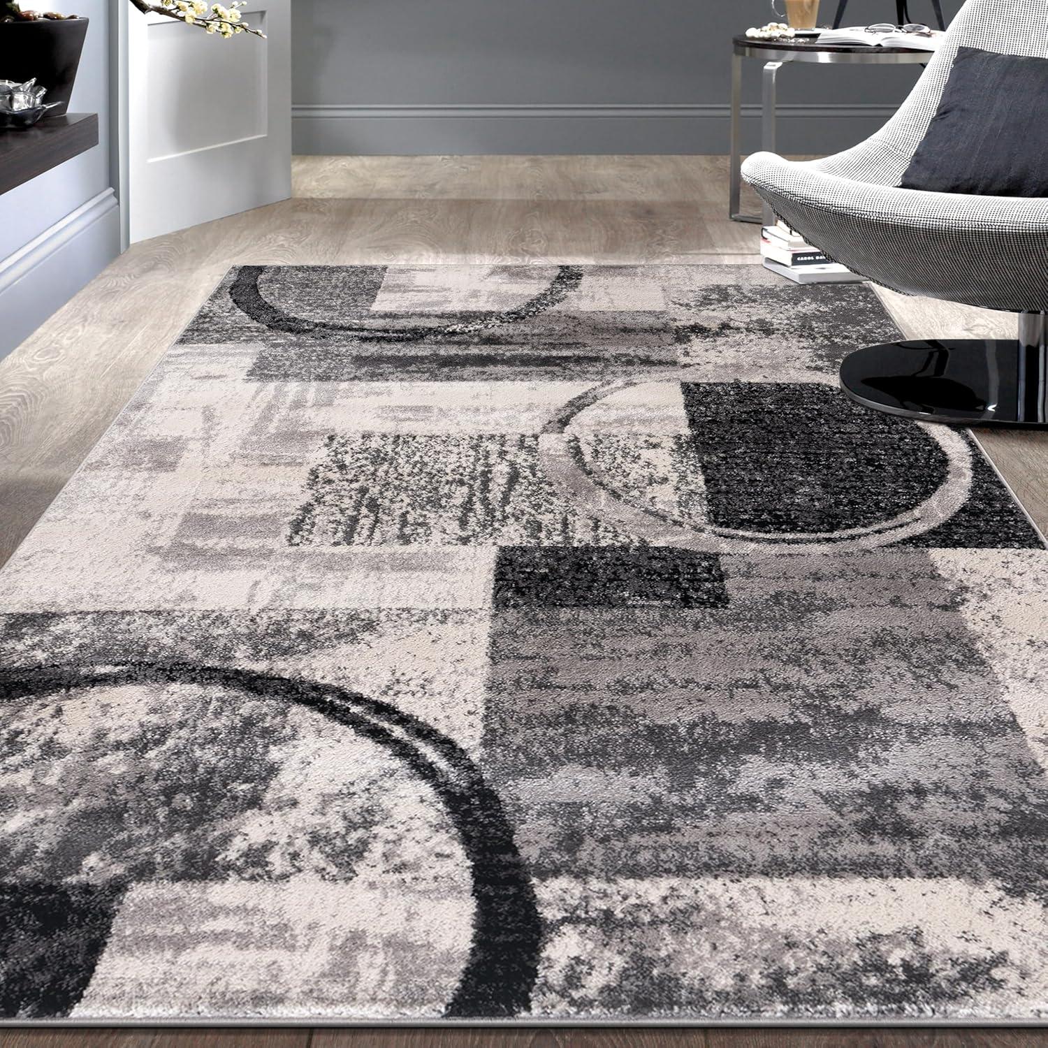 Cream and Gray Abstract Synthetic Area Rug 3'3" x 5'