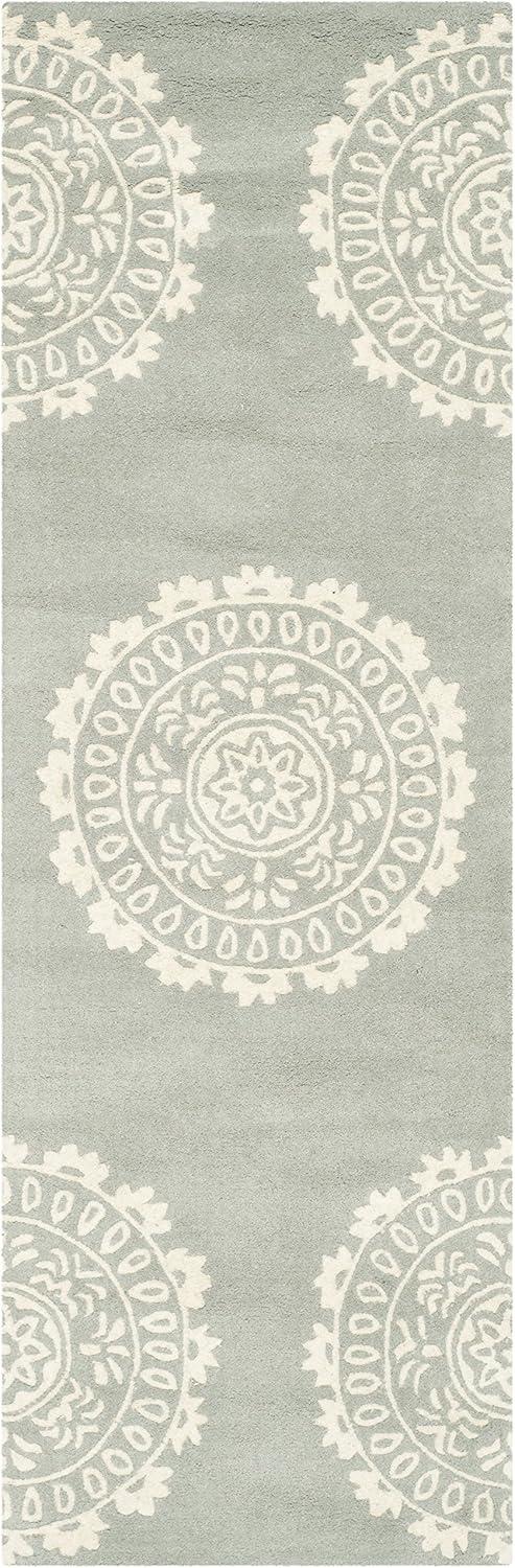Bella BEL122 Hand Tufted Runner Rug - Grey/Ivory - 2'3"x11' - Safavieh.