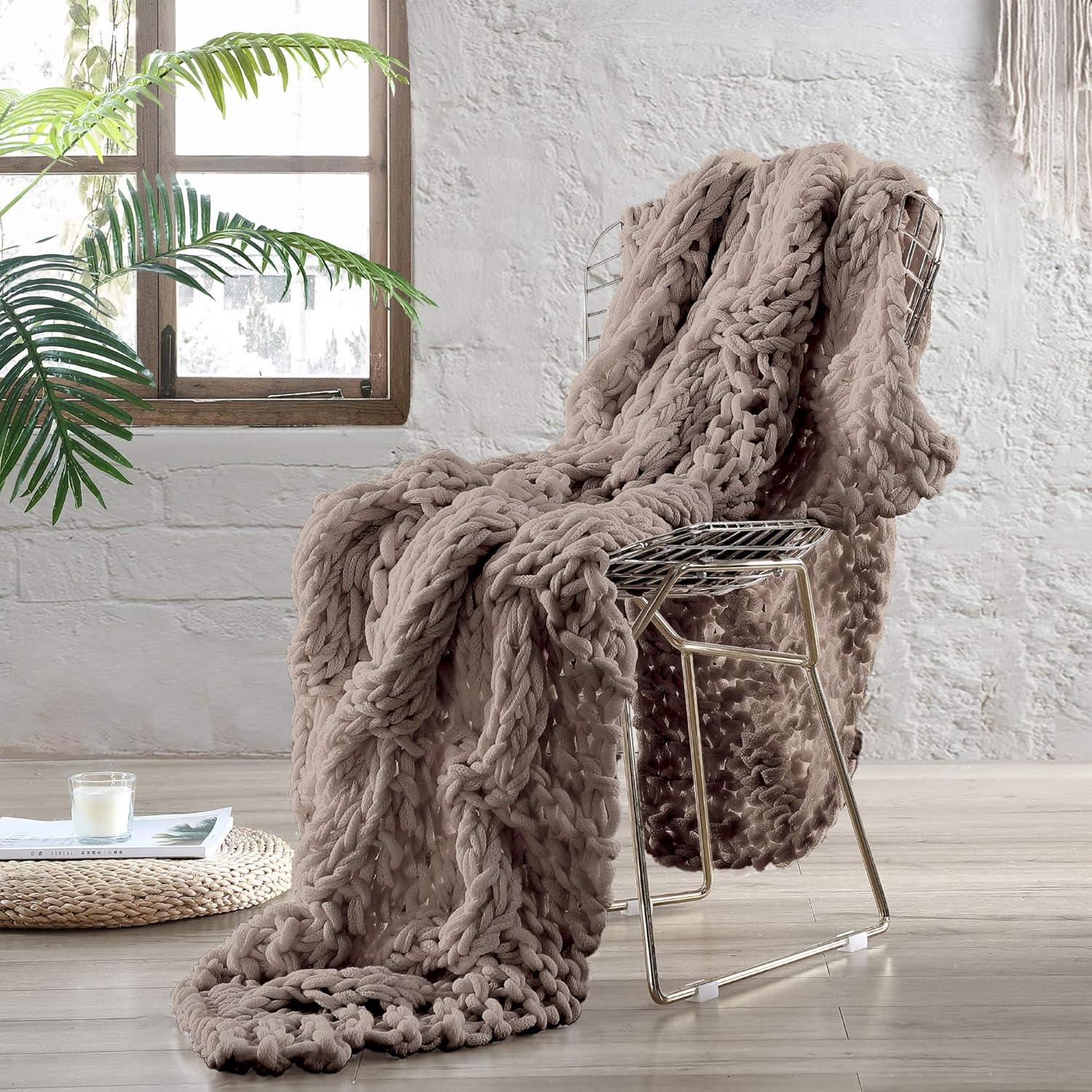 the Urban Port Throw