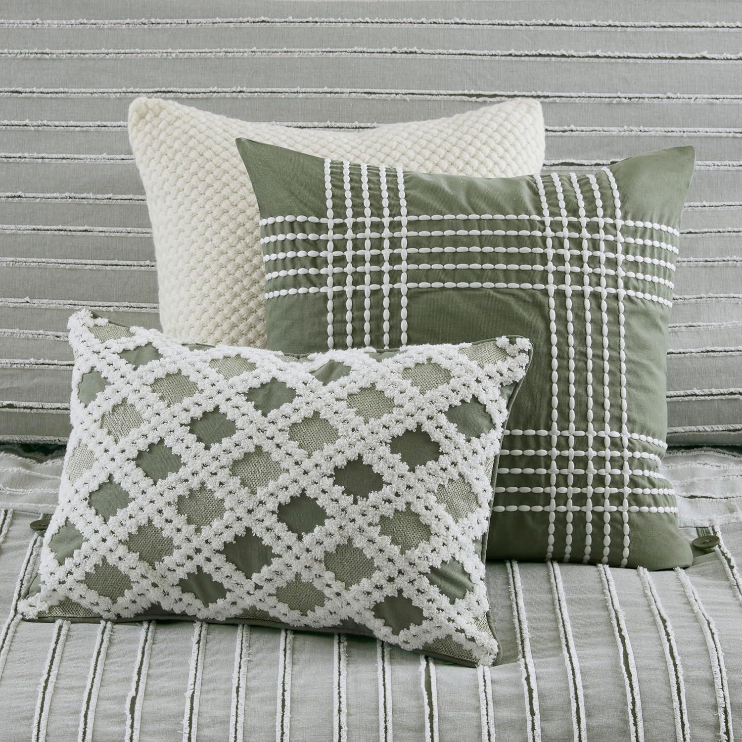 Ivory and Green Cotton Queen Comforter Set with Decorative Pillows