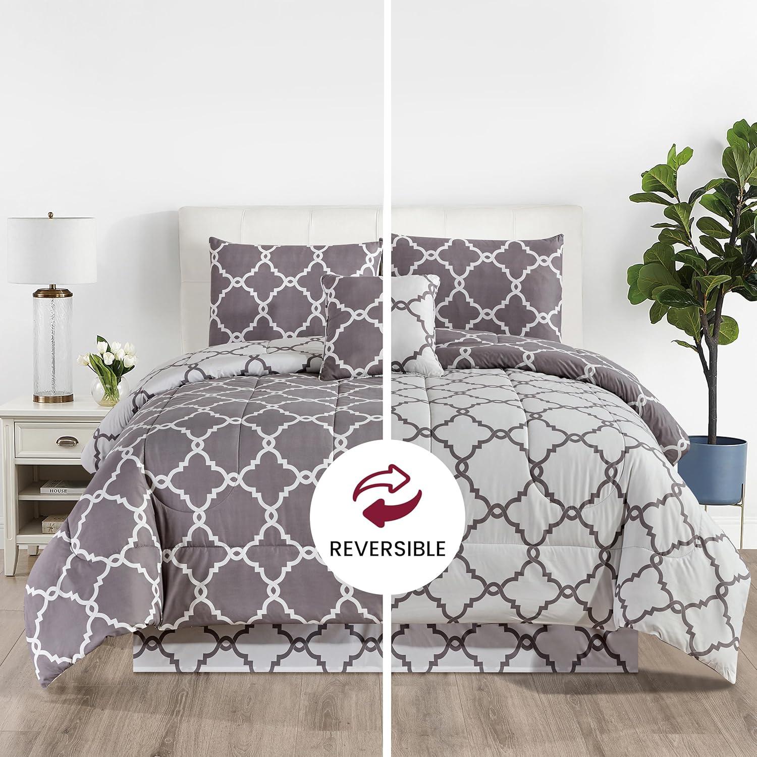 Quatrefoil Gray Reversible Queen Duvet Set with Shams