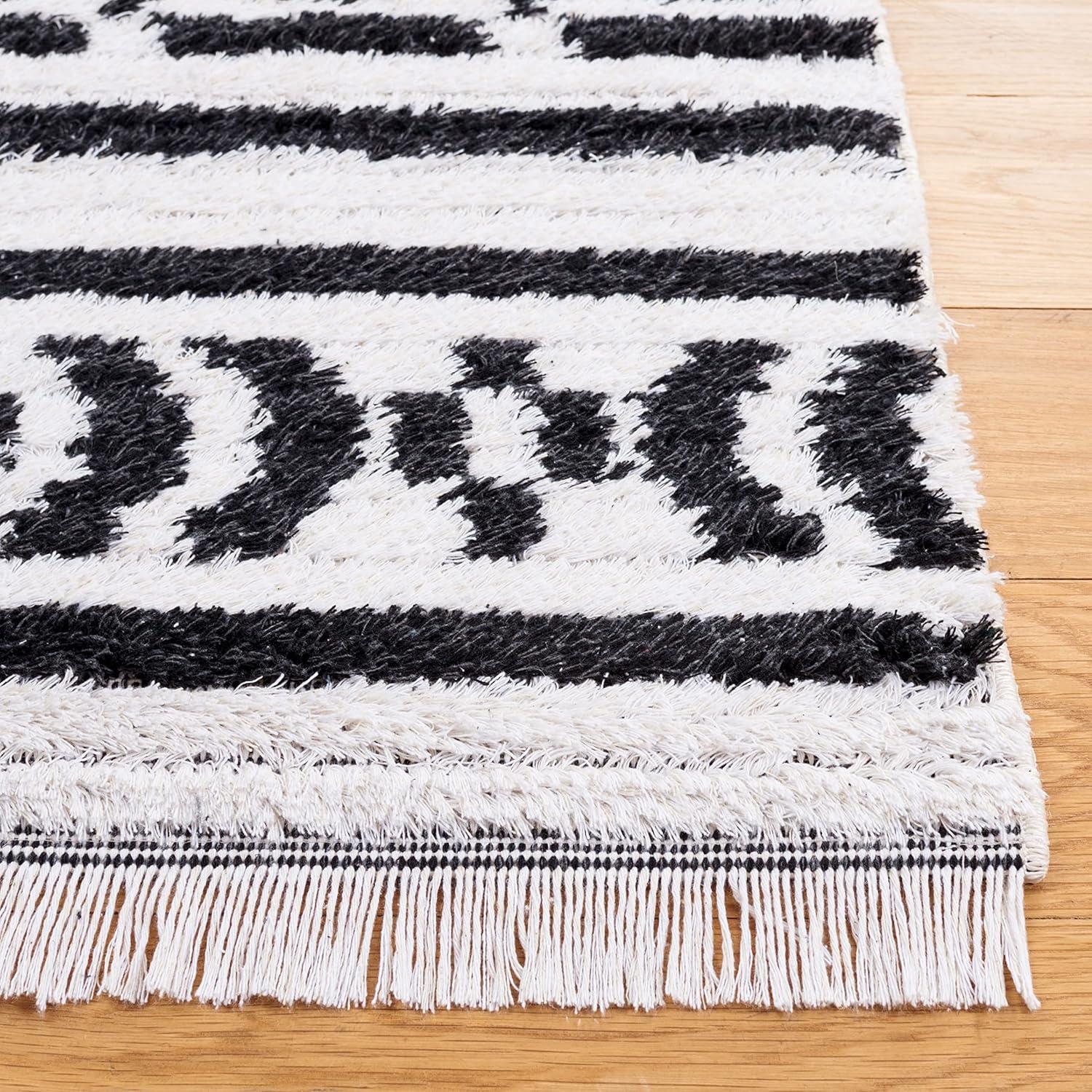 Augustine AGT849 Machine Made Indoor Area Rug - Black/Ivory - 6'-4"x9'-6" - Safavieh