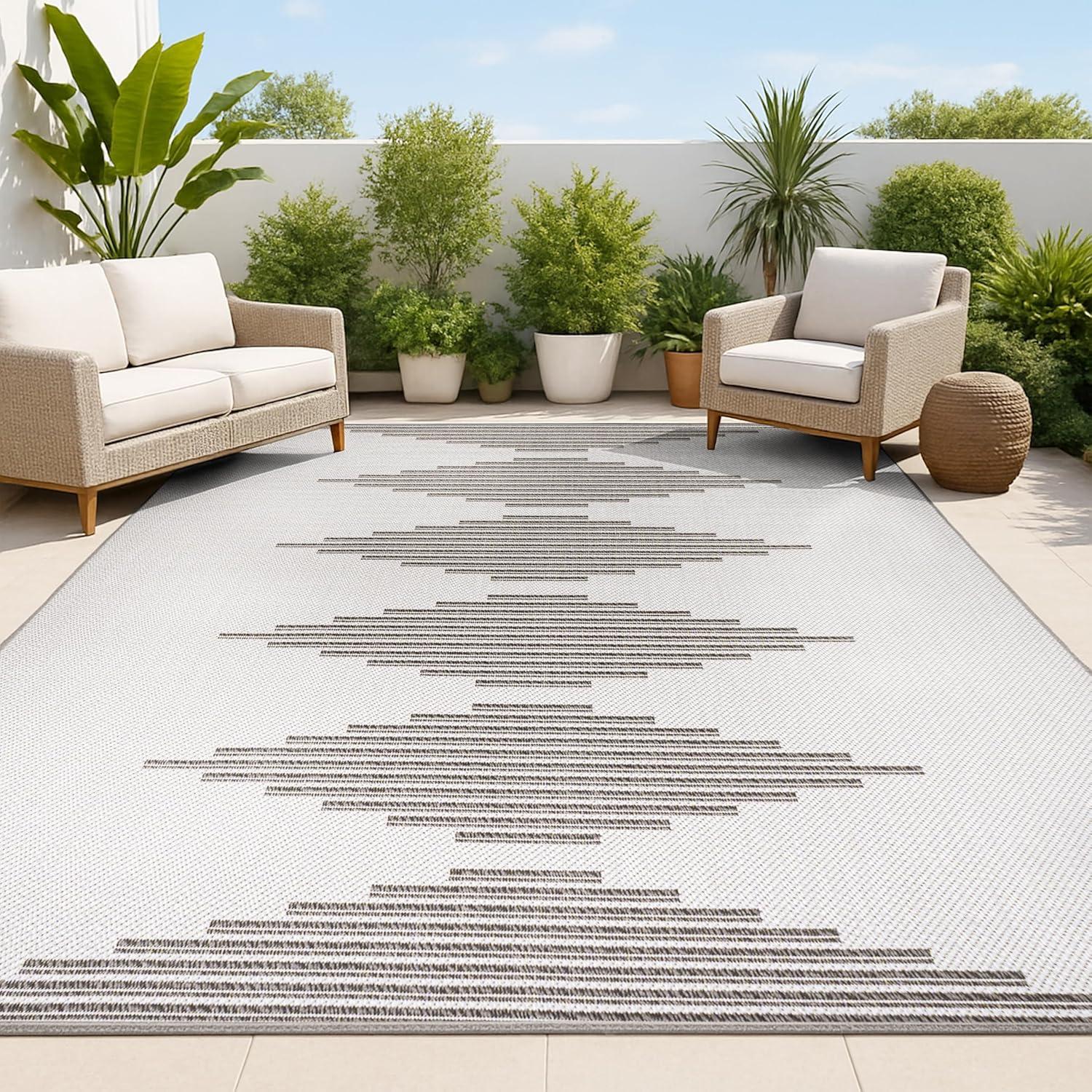5' x 8' Vinales Diamond Stripe Indoor/Outdoor Area Rug, Light Gray/Black - JONATHAN Y