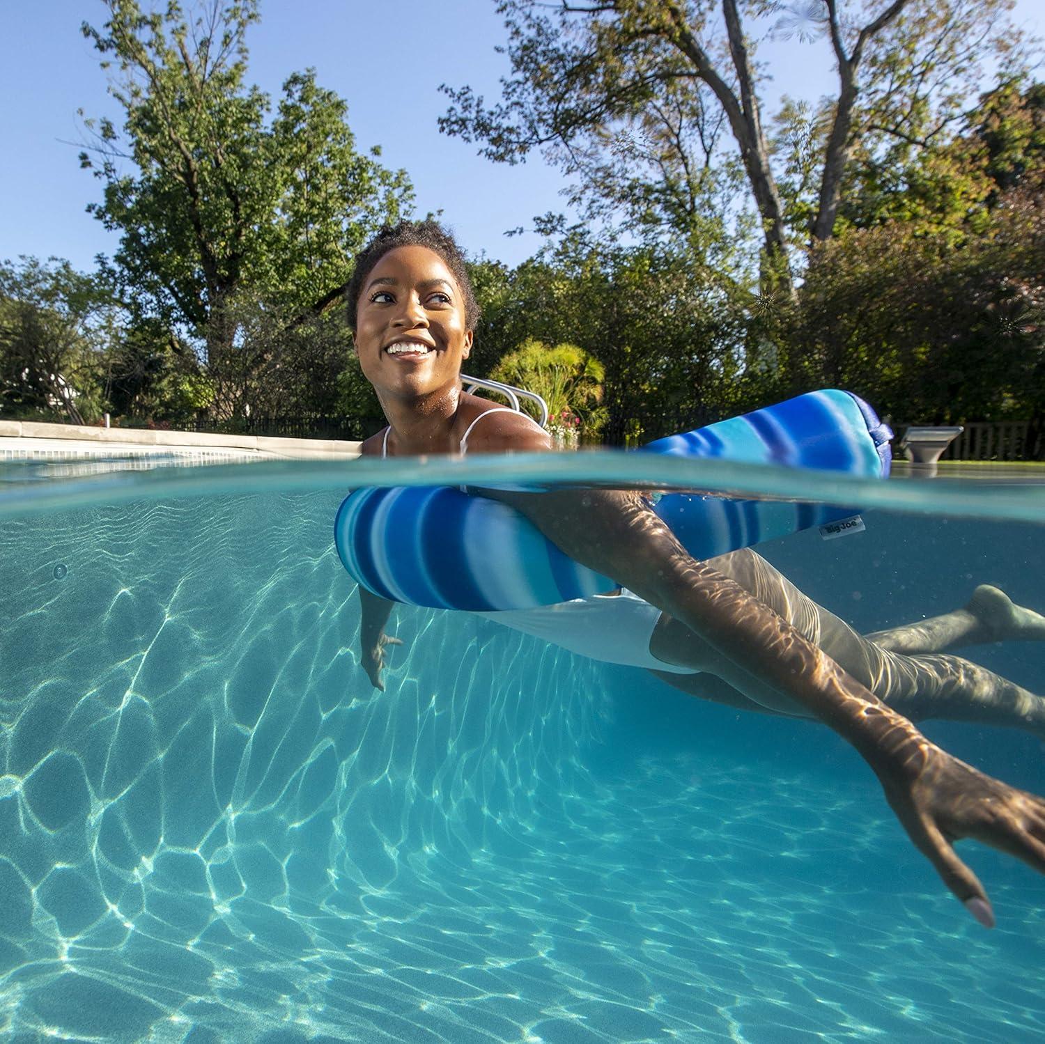 Blurred Blue Striped Mesh Fabric Pool Noodle