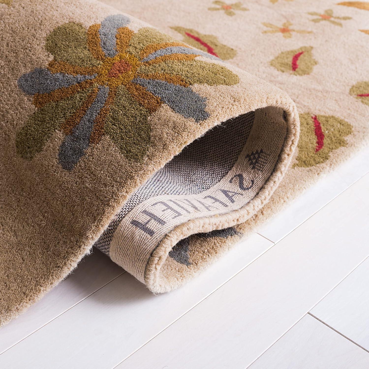 SAFAVIEH Soho Peronel Floral Wool Area Rug, Ivory/Sage, 2'6" x 4'