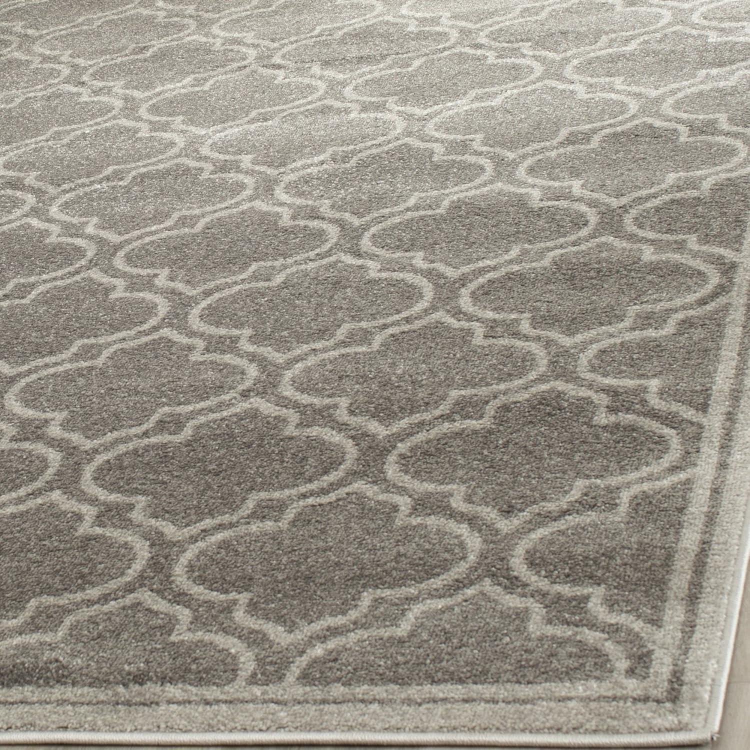 Amherst AMT412 Power Loomed Area Rug - Grey/Light Grey - 4'x6' - Safavieh.