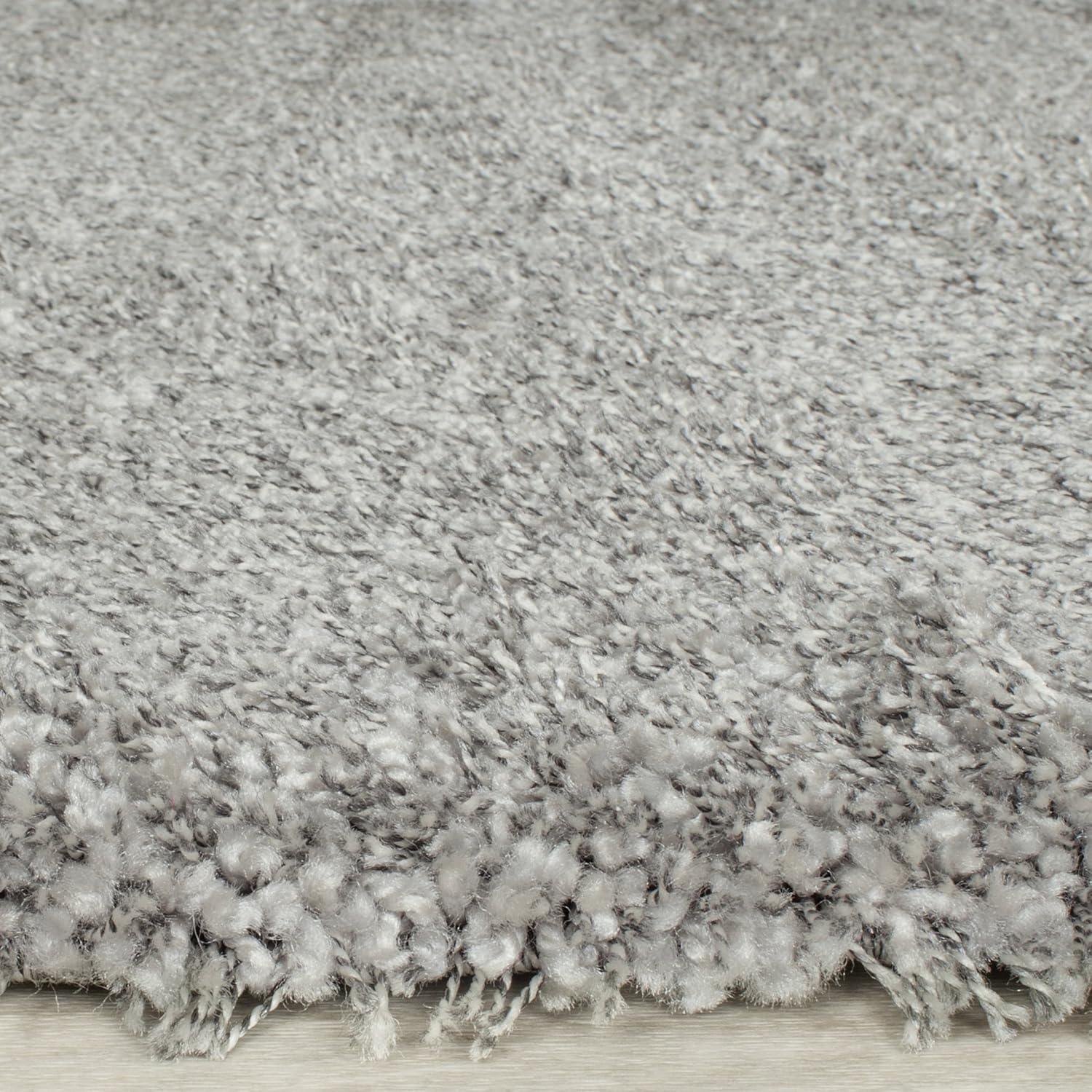 Shag SG151 Power Loomed Indoor Area Rug - Silver - 6'7"x9'6" - Safavieh.