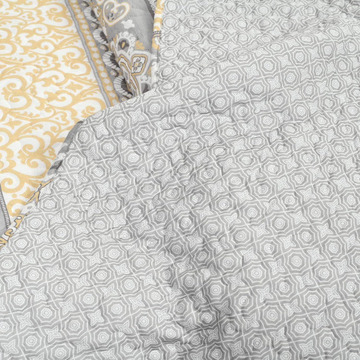 Lush Decor Nesco Navy 320 TC Reversible Modern & Contemporary 3 Piece Quilt Set