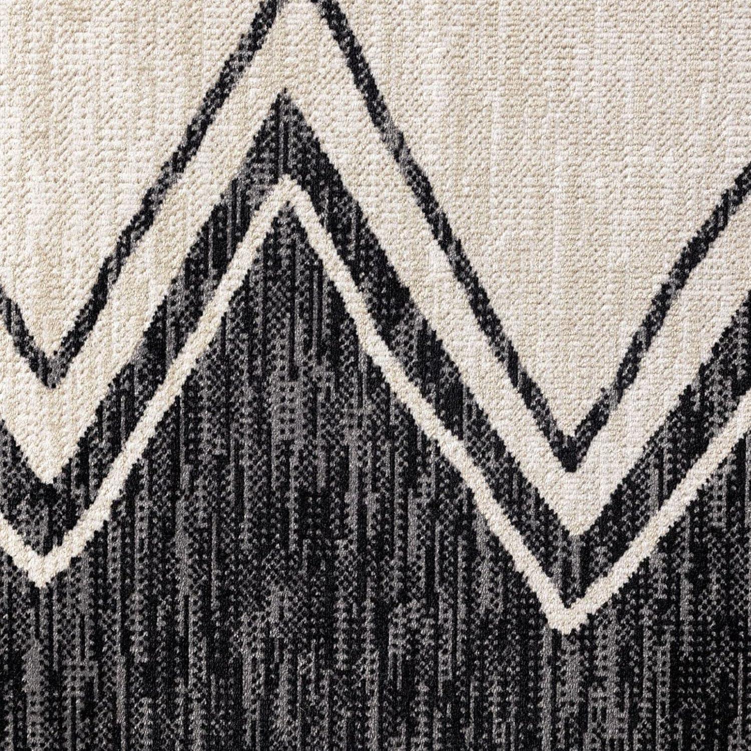 Nicole Miller New York Leon Patio Sofia Indoor/Outdoor Area Rug, Black/Ivory