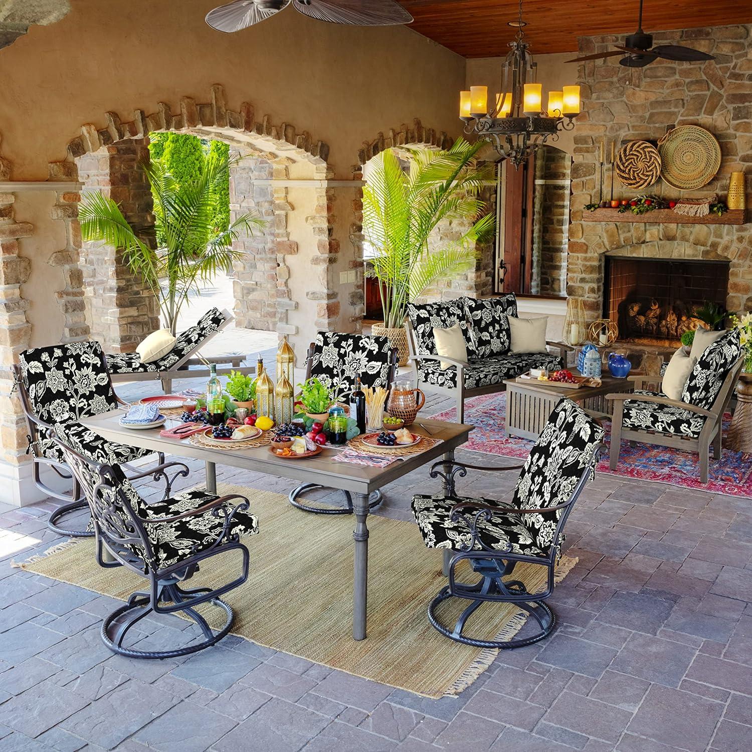 Outdoor Lounge Chair Cushion