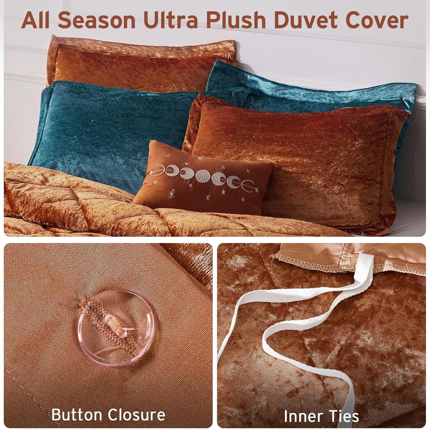 Felicia Crushed Velvet Quilted Duvet Set with Throw Pillow