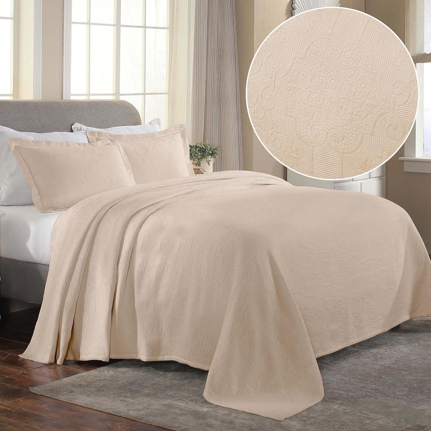 Superior Florin Matelasse Jacquard Scrolling Medallion Cotton Bedspread Set With Pillow Shams