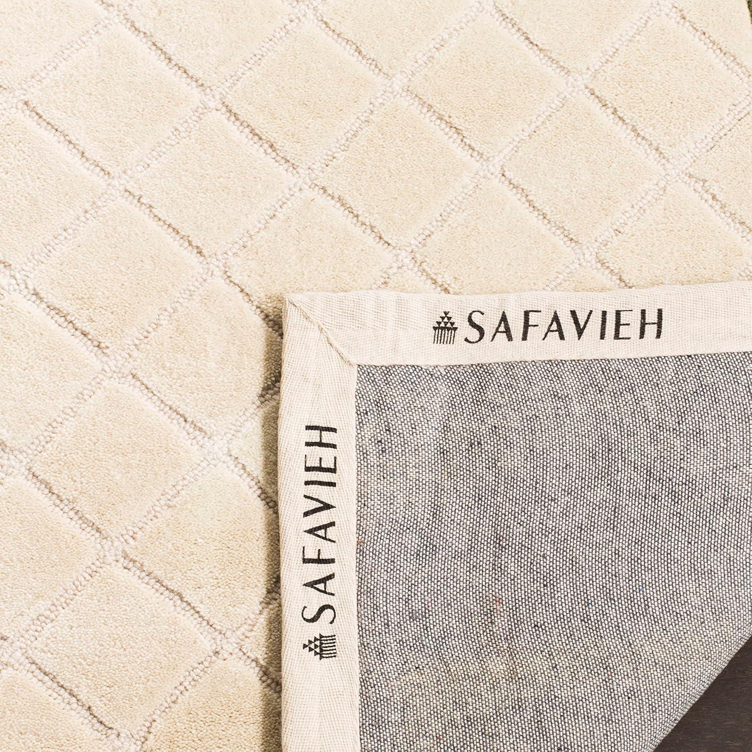 Safavieh Harrison Total Performance Hand Hooked Performance Bordered Rug