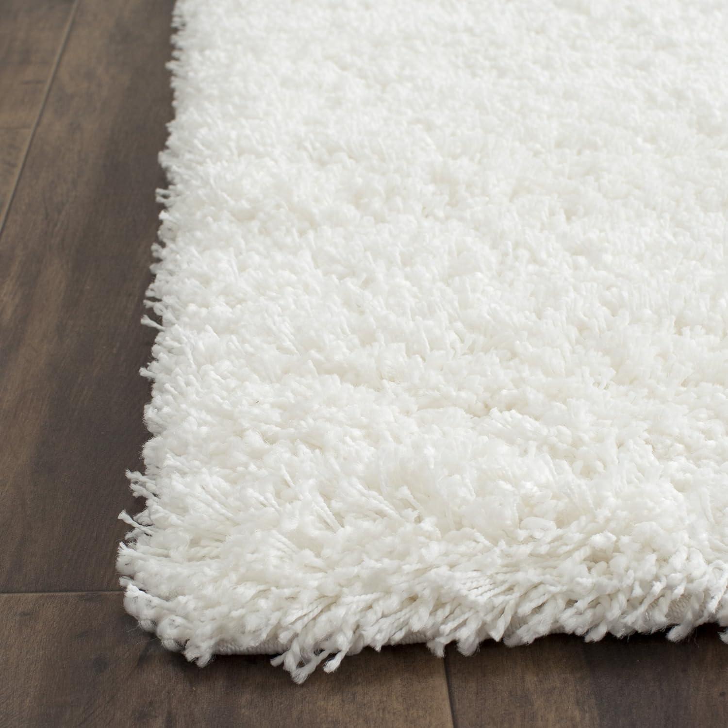 California Shag SG151 Power Loomed Indoor Accent Rug - White - 2'3"x5' - Safavieh