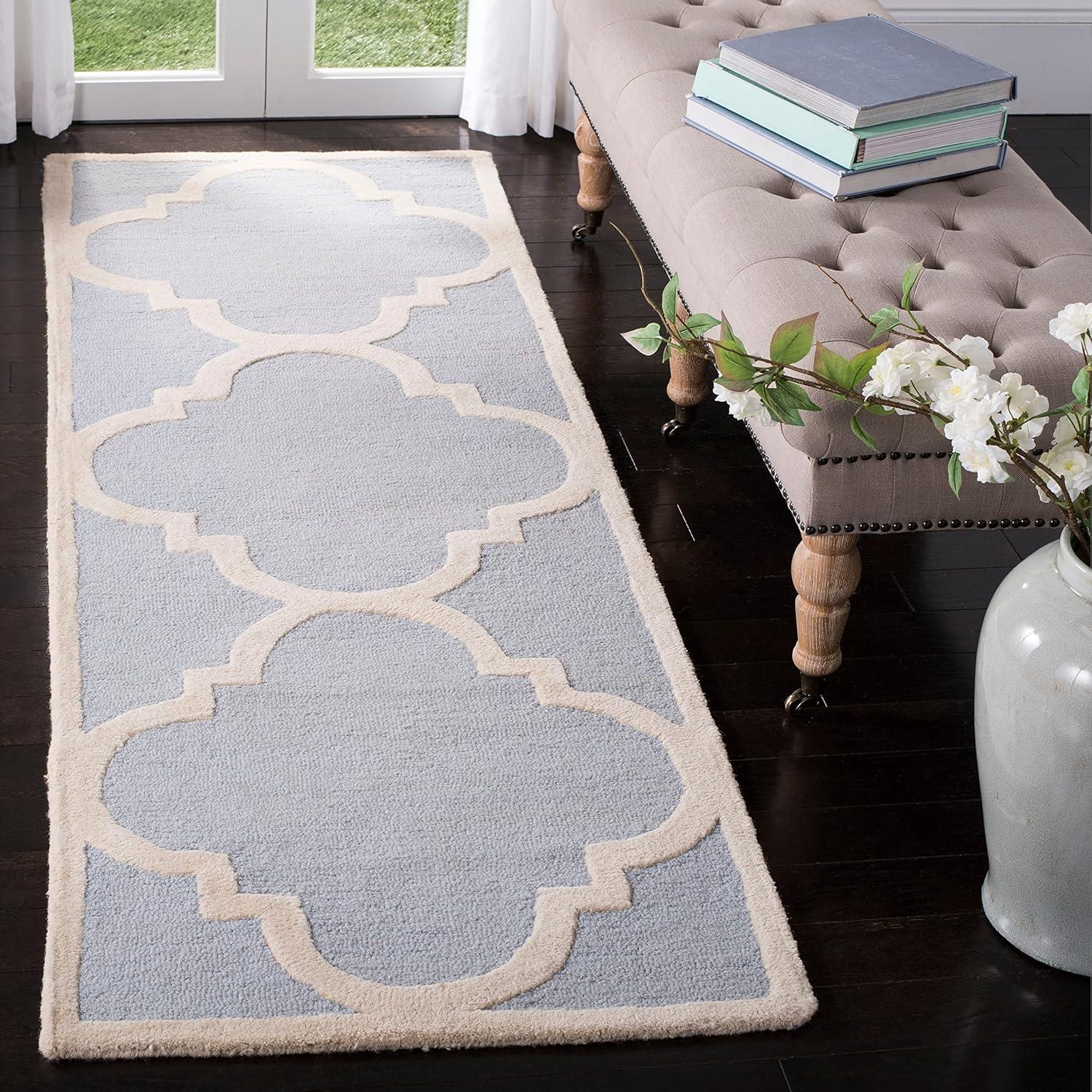 SAFAVIEH Amherst Mason Geometric Area Rug, Navy/Ivory, 4' x 6'