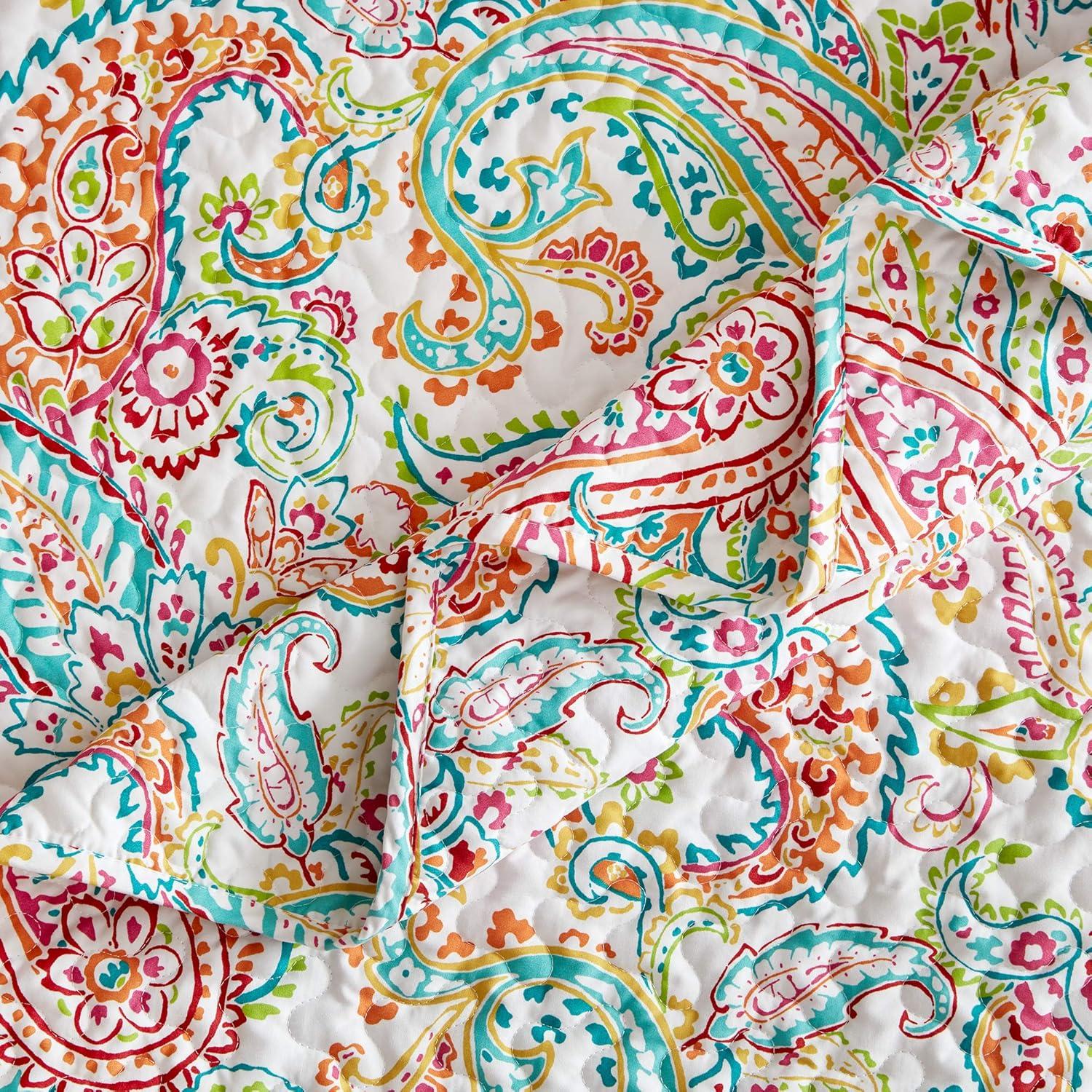 Full Paisley Reversible Microfiber Quilt Set with Shams