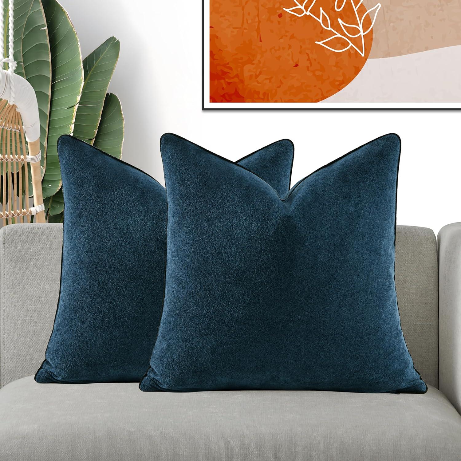 PAVILIA Set of 2 Throw Pillow Covers, Decorative Velvet Square Cushion Cases for Bed Sofa Couch Bedroom Living Room, Navy Blue/20 x 20