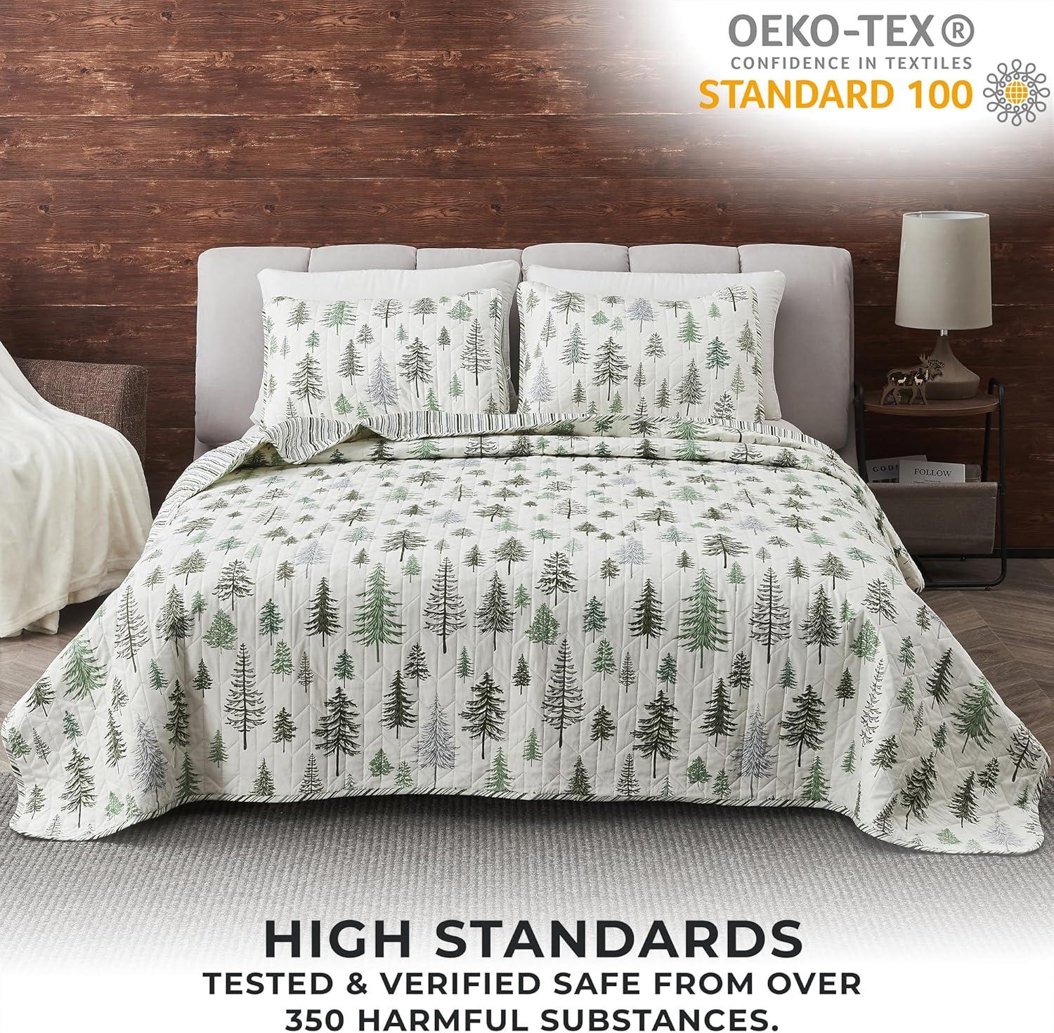 FreshFolds Green Forest Reversible Lodge Quilt Set with Shams