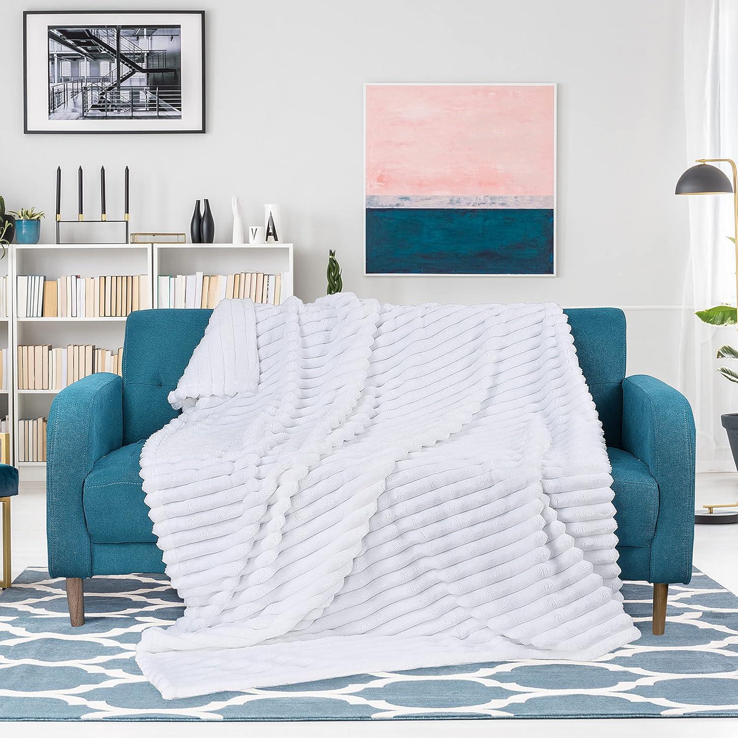 Catalonia Cozy Fleece Throw Blanket, White 50"x60", All-Season Comfort