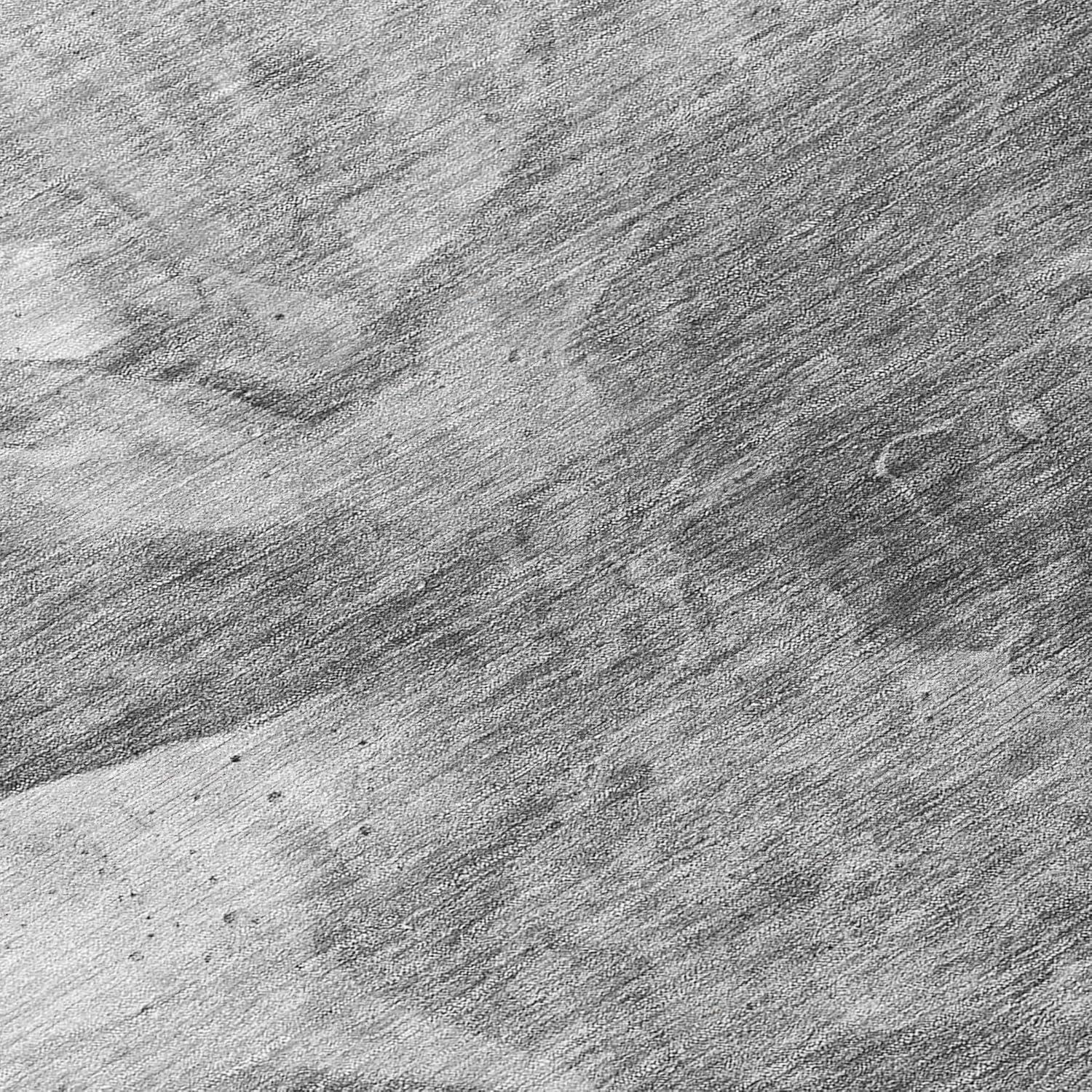 Gray Flat Woven 5' x 7' Stain-Resistant Synthetic Rug