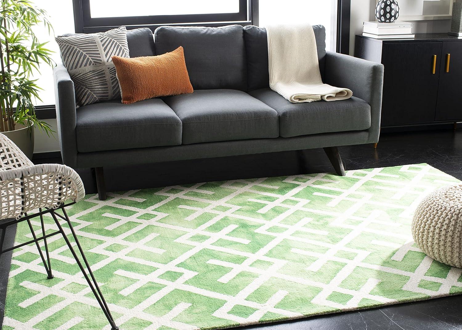 Dip Dye DDY677 Hand Tufted Indoor Area Rug - Green/Ivory - 5'x8' - Safavieh