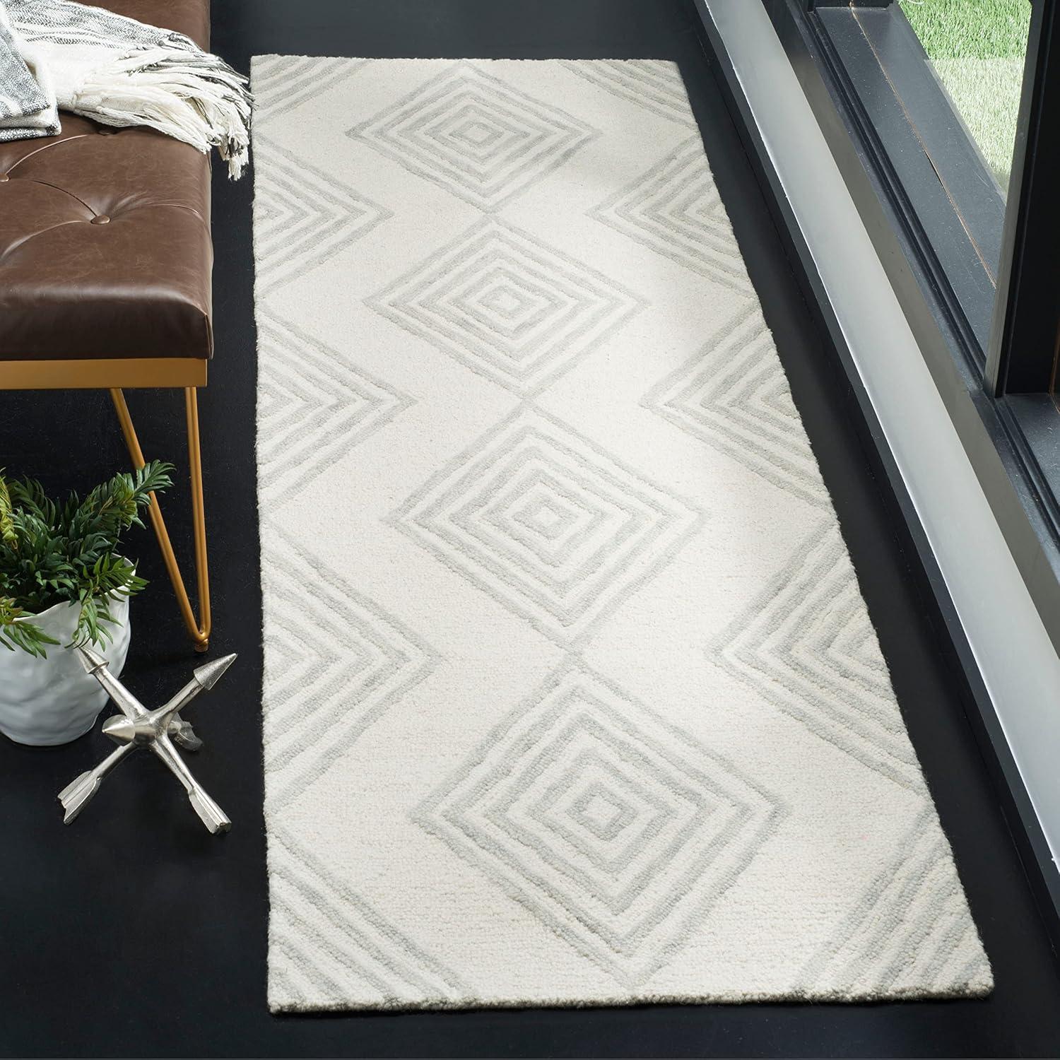 Blossom BLM111 Hand Tufted Area Rug - Silver/Ivory - 8'x10' - Safavieh.