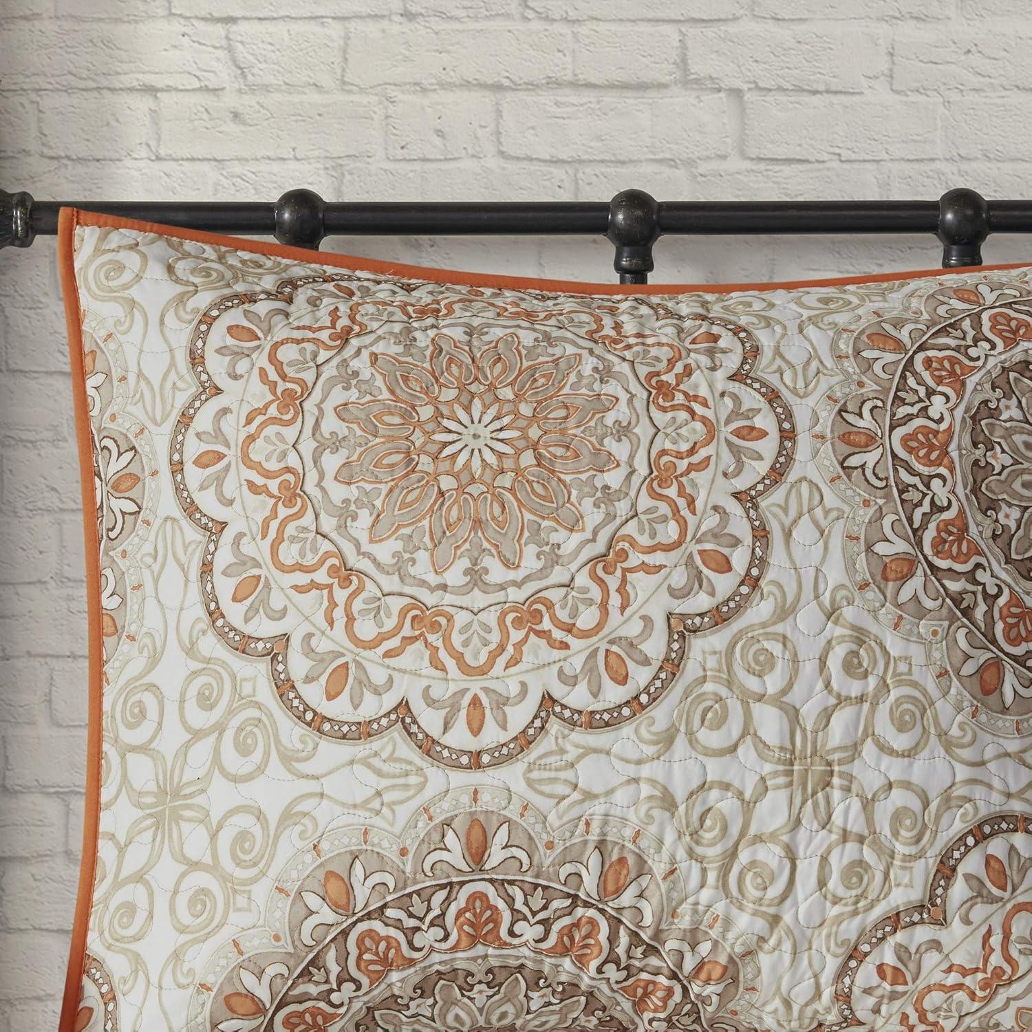 6 Piece Reversible Quilt Set with Throw Pillows
