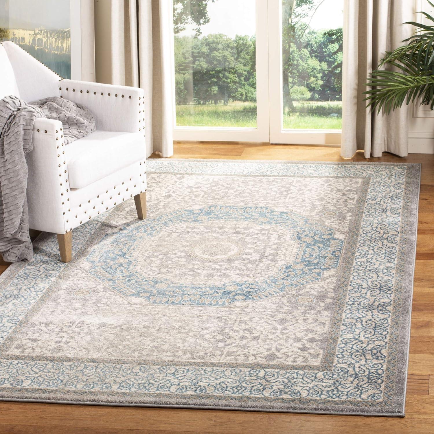 Sofia Vintage Oriental Light Grey and Blue 4' x 5'7" Accent Rug