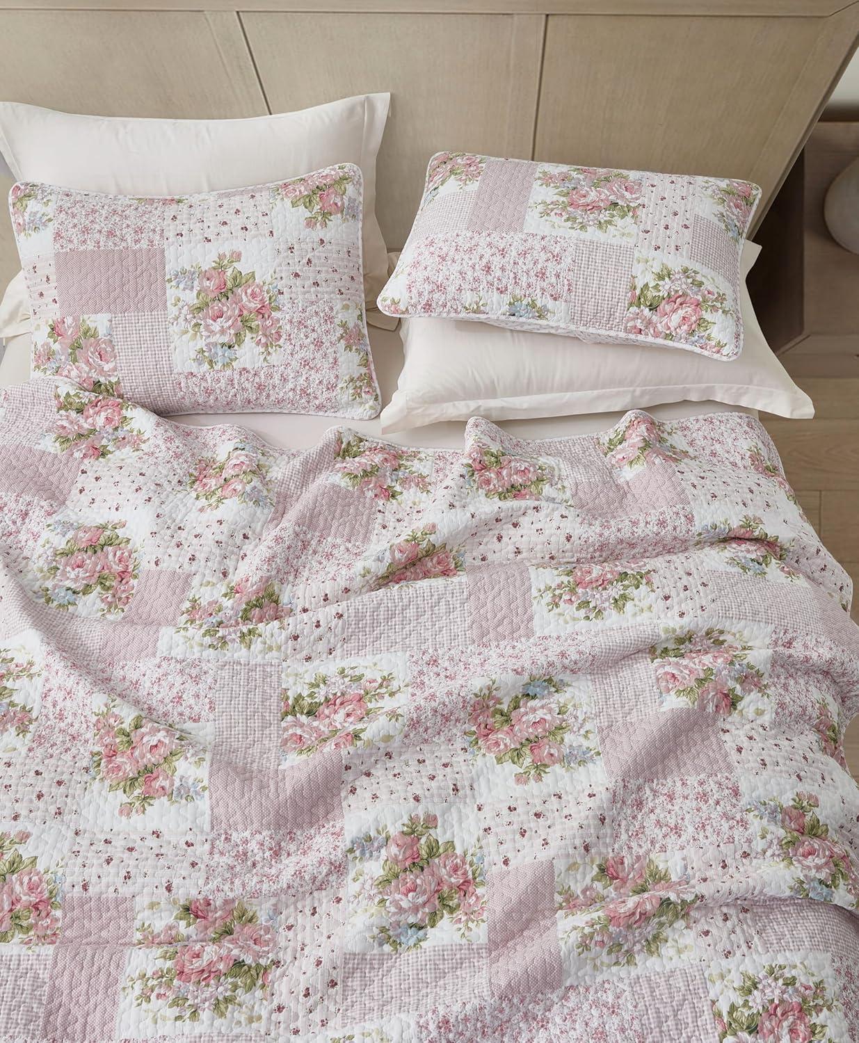 Pink Floral Patchwork Twin Reversible Cotton Quilt Set