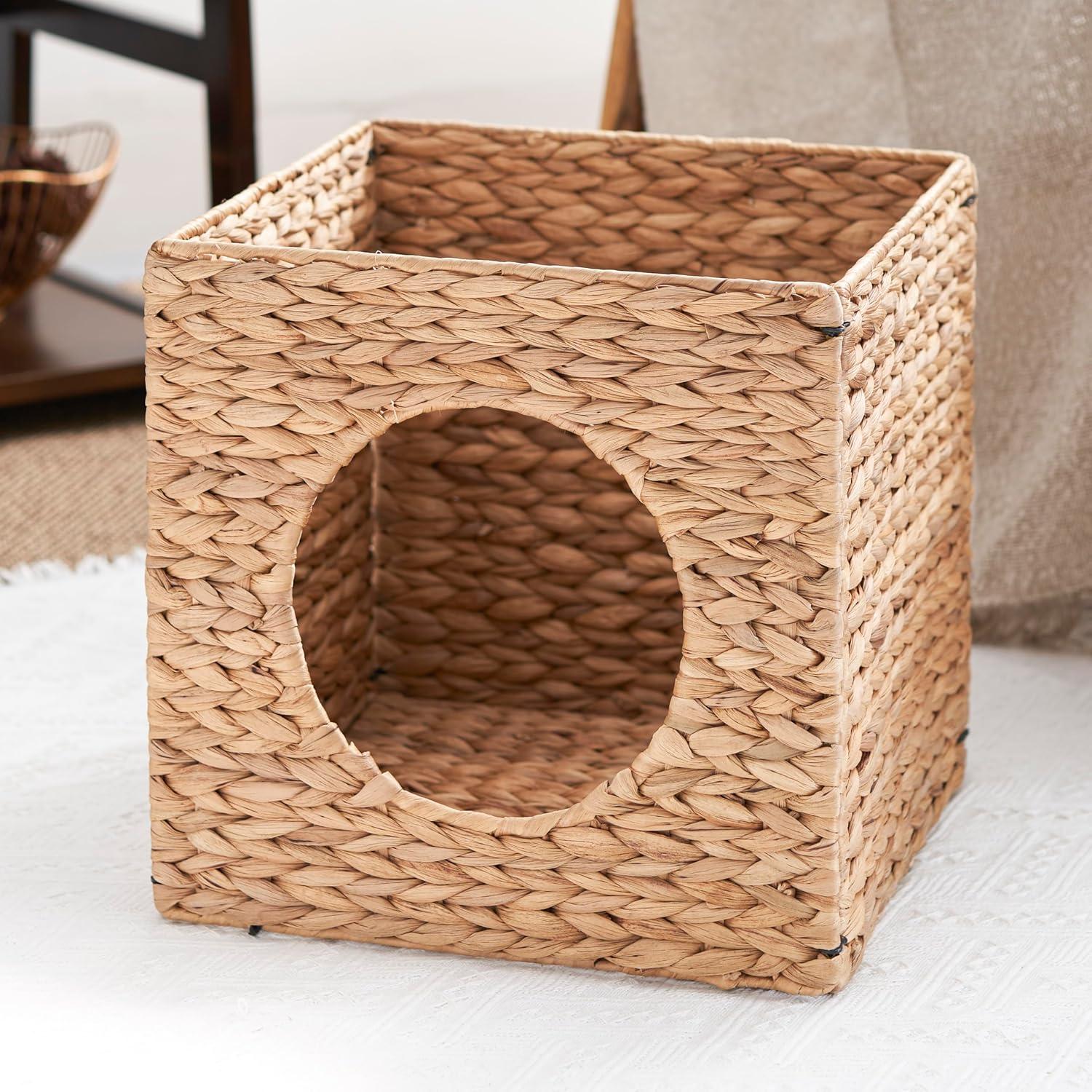 Solhome Gertrude Water Hyacinth Wicker 18" x 18" Cat Bed Cave with Handles for Any Size Cat Breeds, Chihuahua and Use with Cat Tower