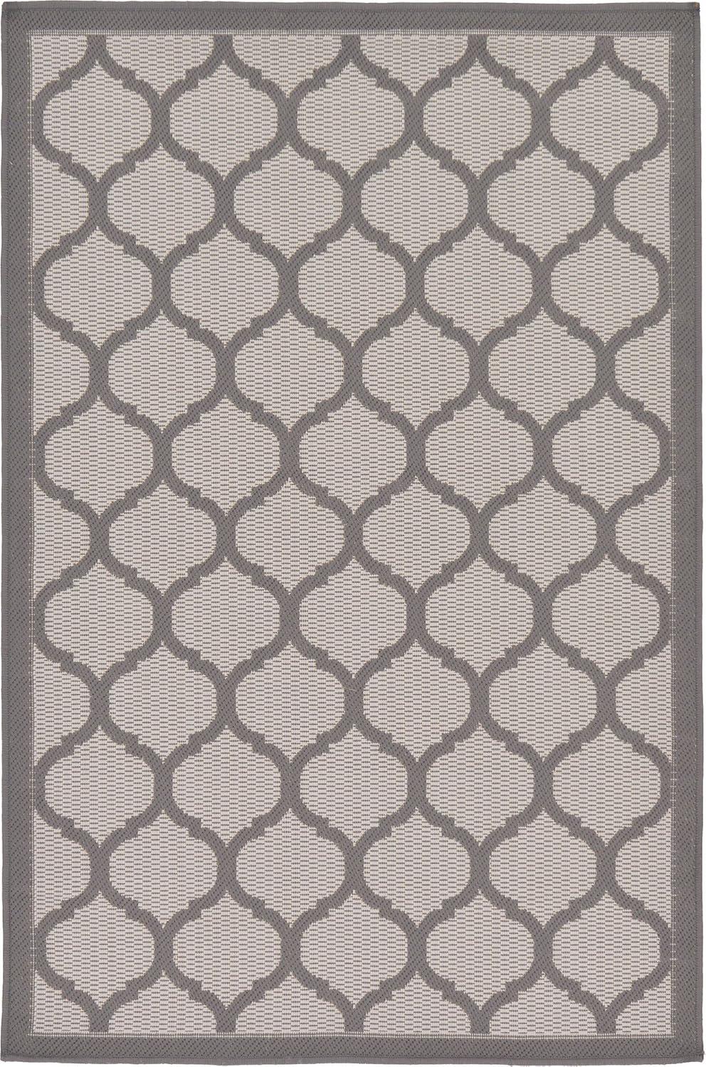 Elegant Gray Lattice Outdoor 3x5 Area Rug - Stain-resistant and Pet-friendly