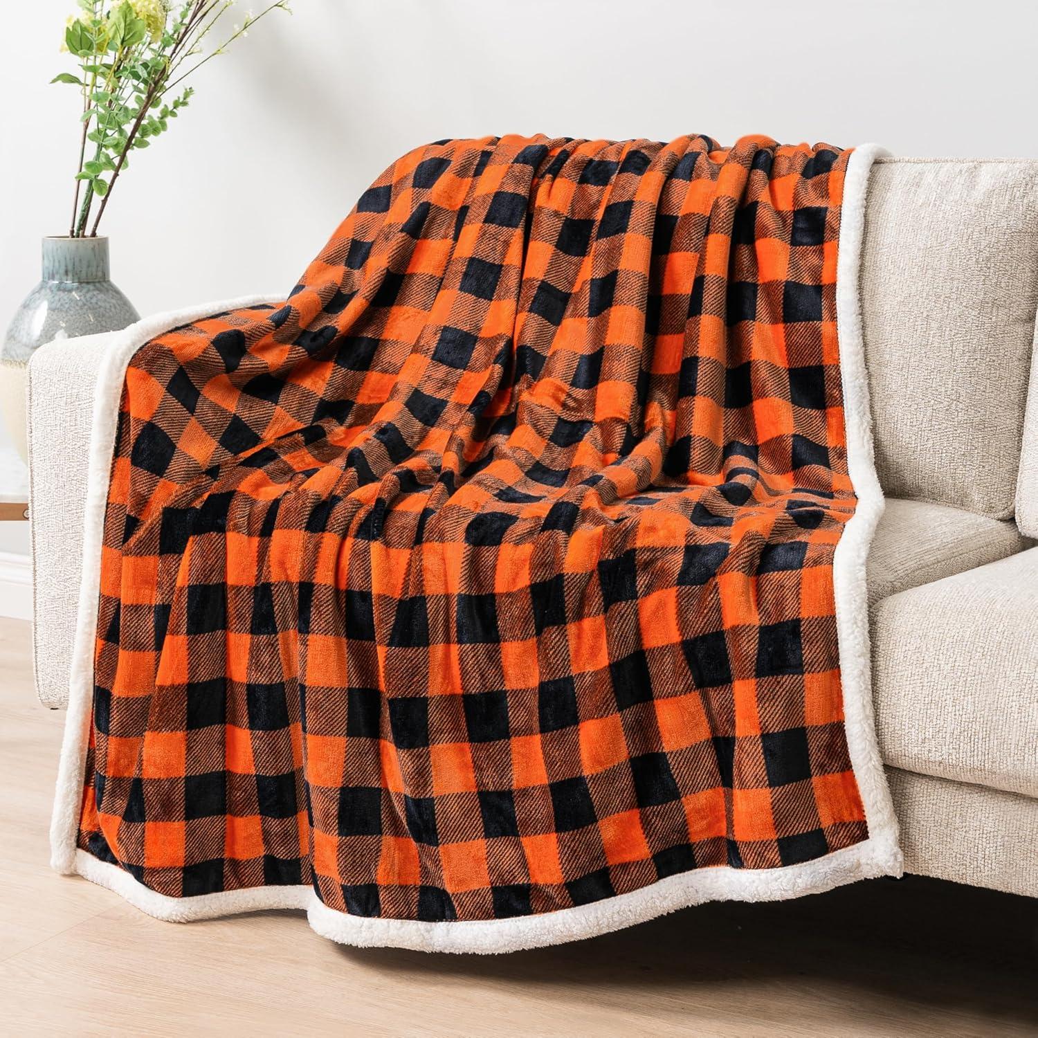 PAVILIA Soft Fleece Blanket Throw for Couch, Lightweight Plush Warm Blankets for Bed Sofa with Jacquard Pattern