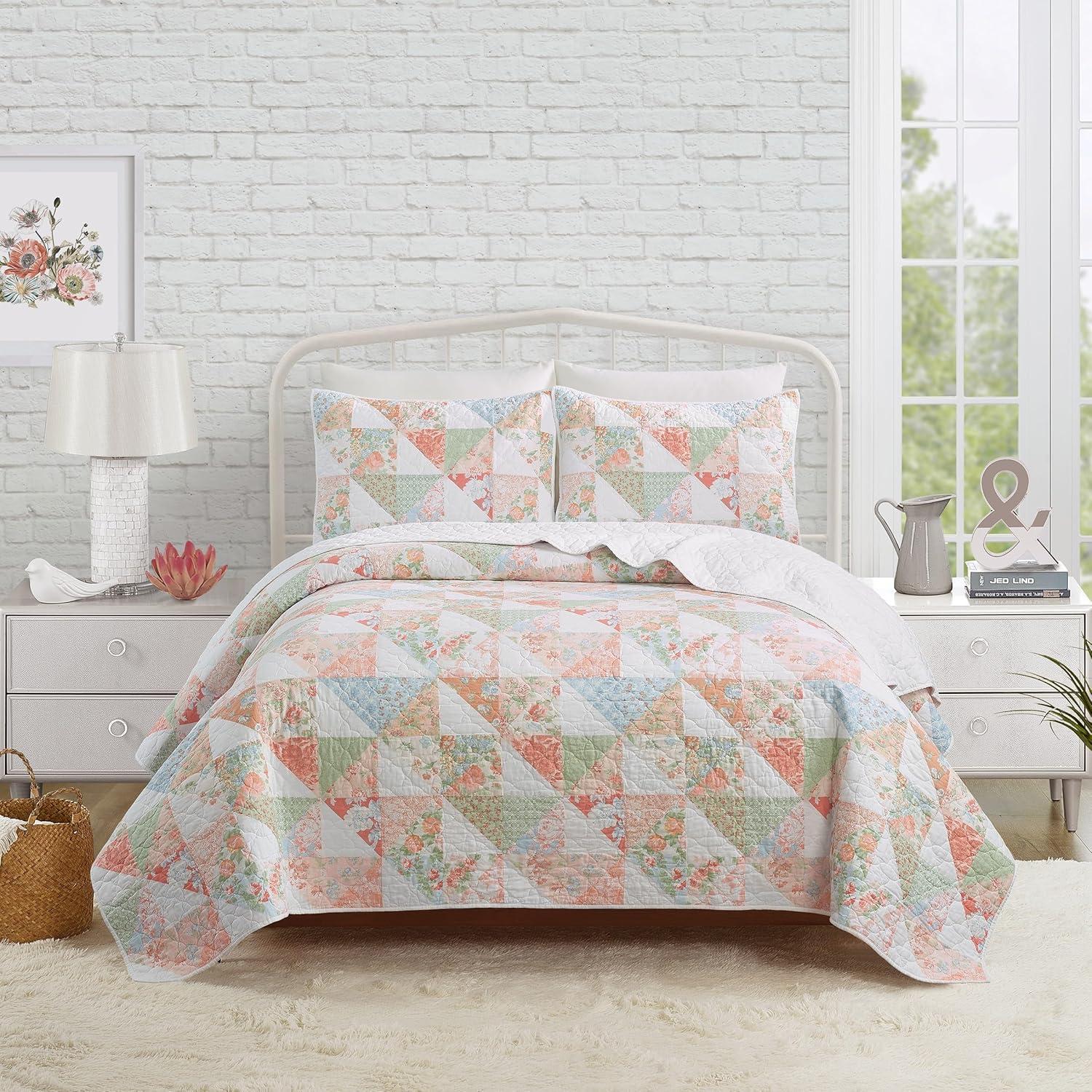 Modern Heirloom Coventry Floral Patchwork Printed Quilt Set