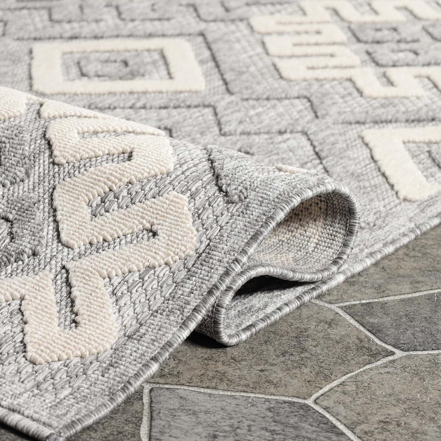 Modern Diamonds Geometric Indoor/Outdoor Area Rug, Gray, 5' 2" x 7' 2"