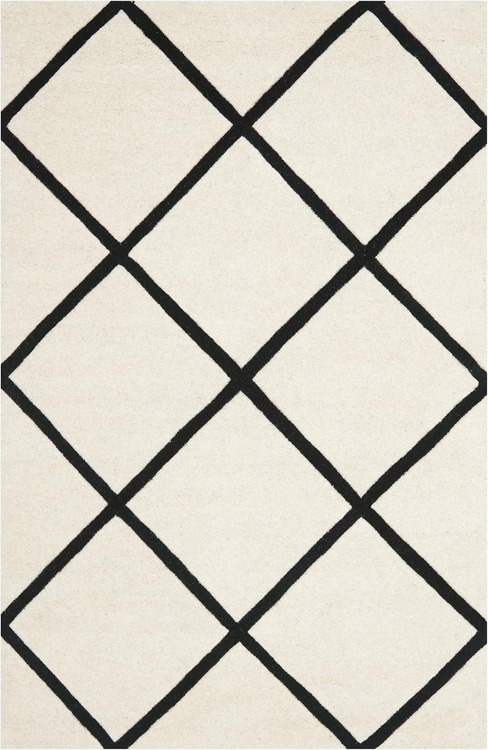 Ivory and Black Hand-Tufted Wool Area Rug, 4' x 6'