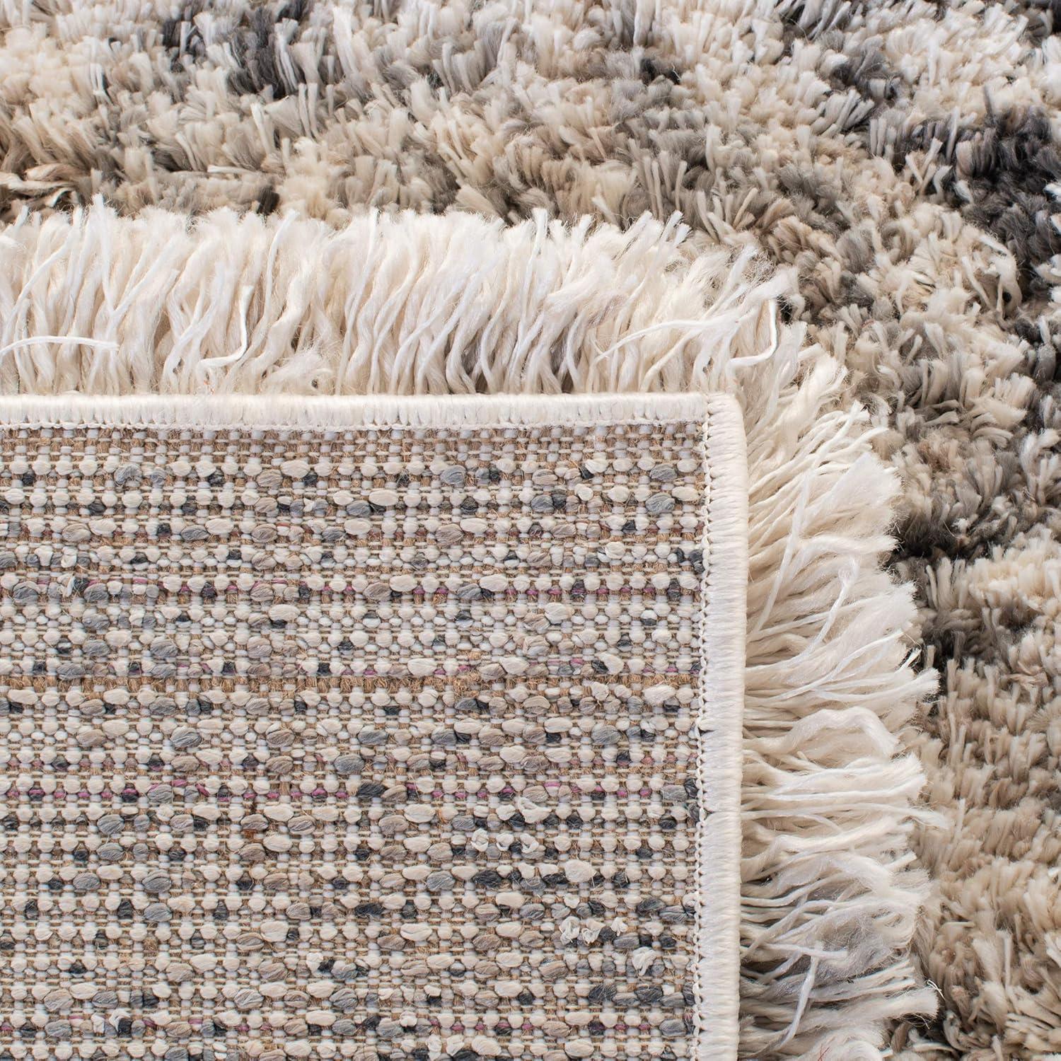 Iceland Shag ISG514 Power Loomed Area Rug - Cream/Grey - 5'3"x5'3" - Safavieh