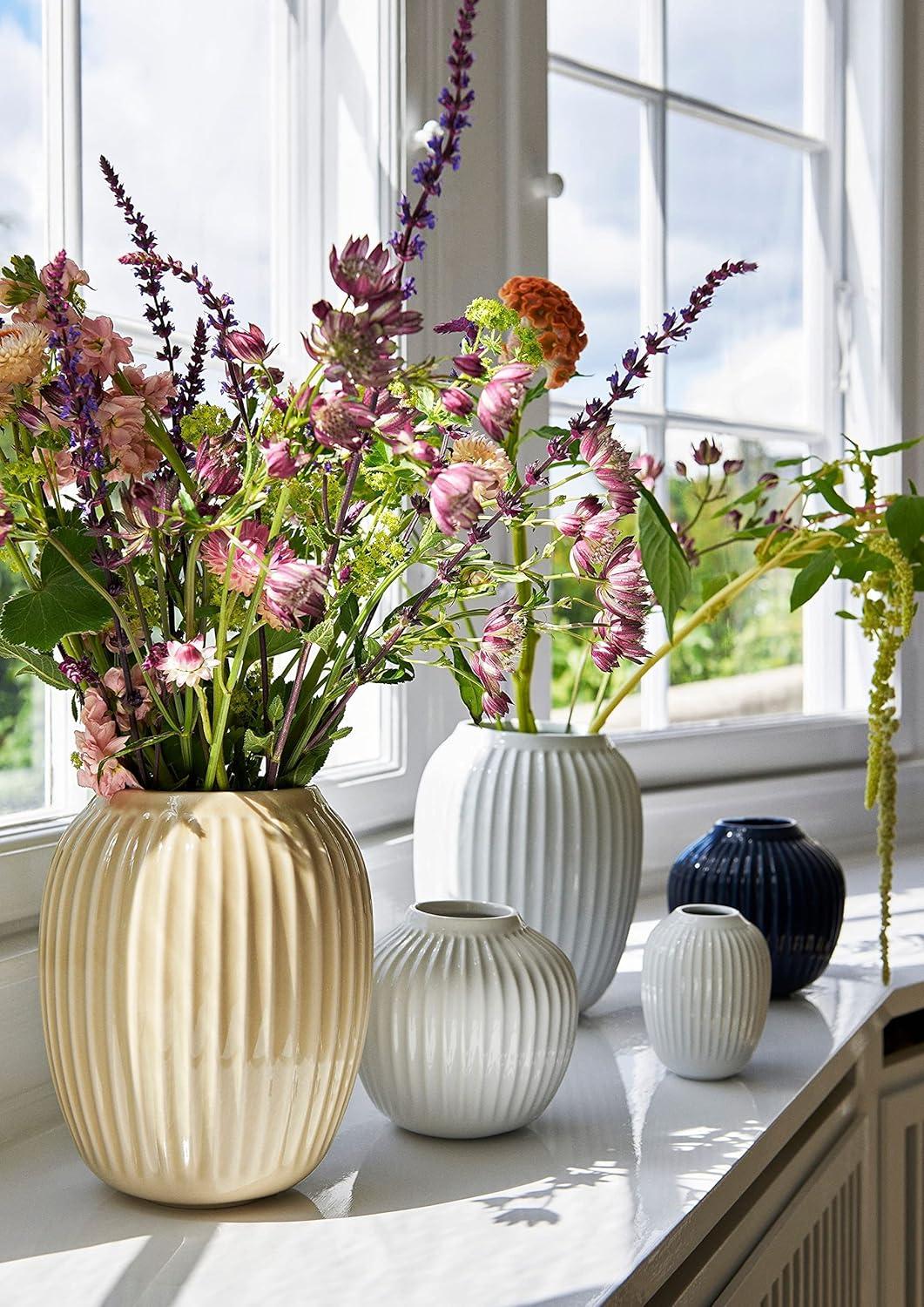 White Porcelain Grooved Round Table Vase