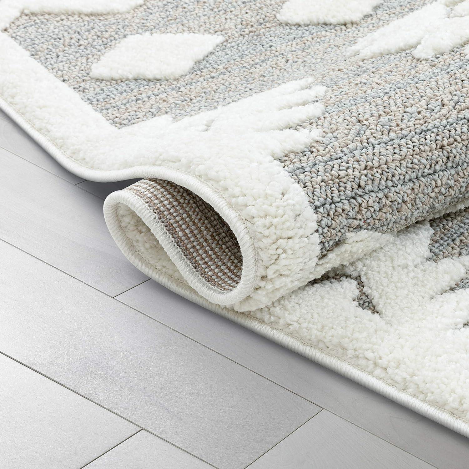 Well Woven Illana Cream Ethnic High-Lo Textured Diamond Area Rug (6'7" x 9'6")