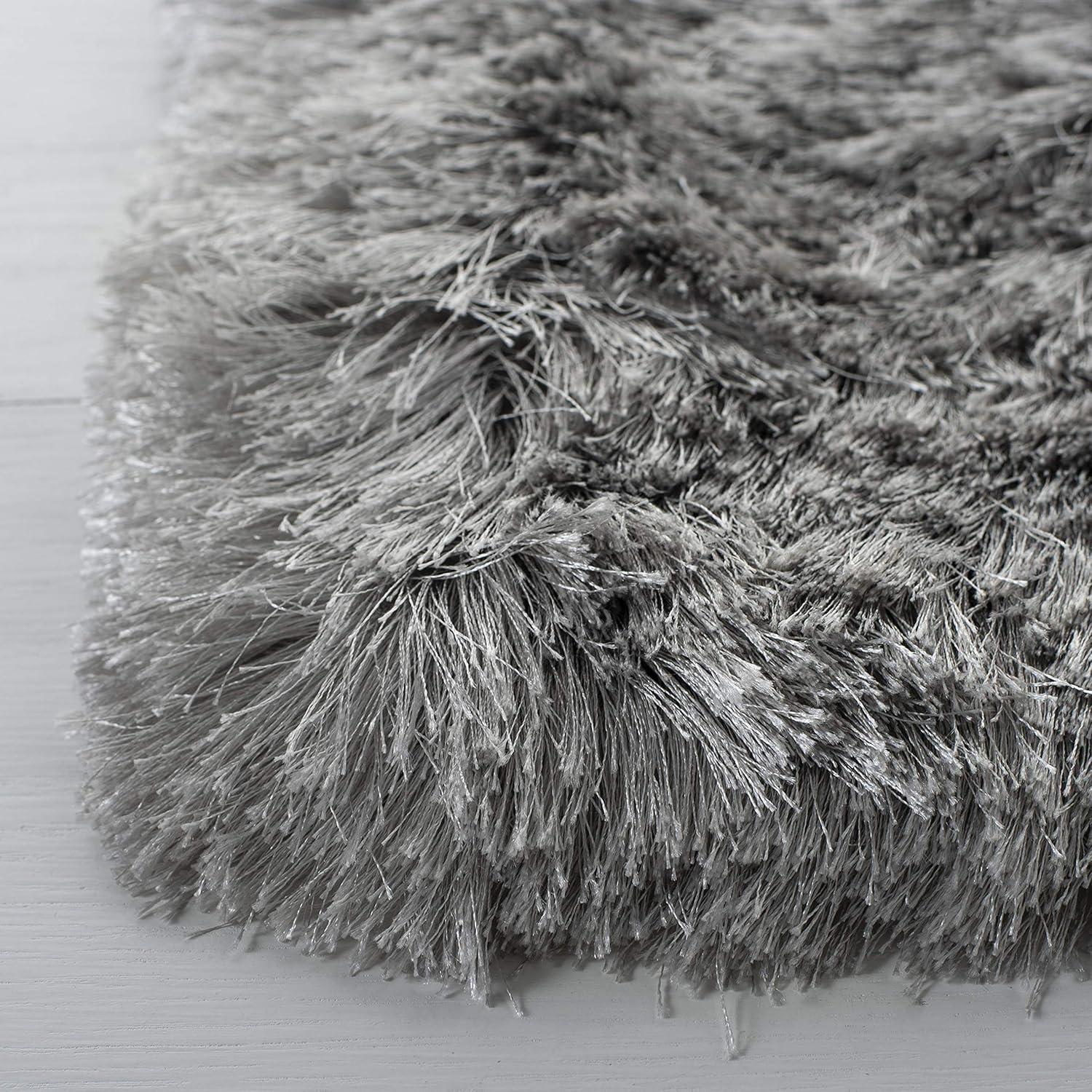 Ocean Shag OCG101 Hand Tufted Indoor Accent Rug - 4'x4' - Silver - Safavieh