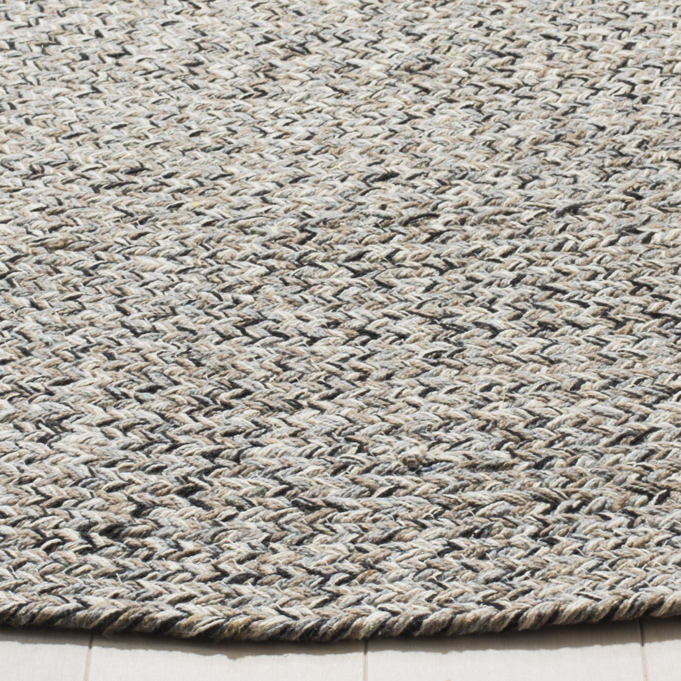 Braided BRD256 Hand Woven Indoor Area Rug - Ivory/Steel Grey - 5' Round - Safavieh