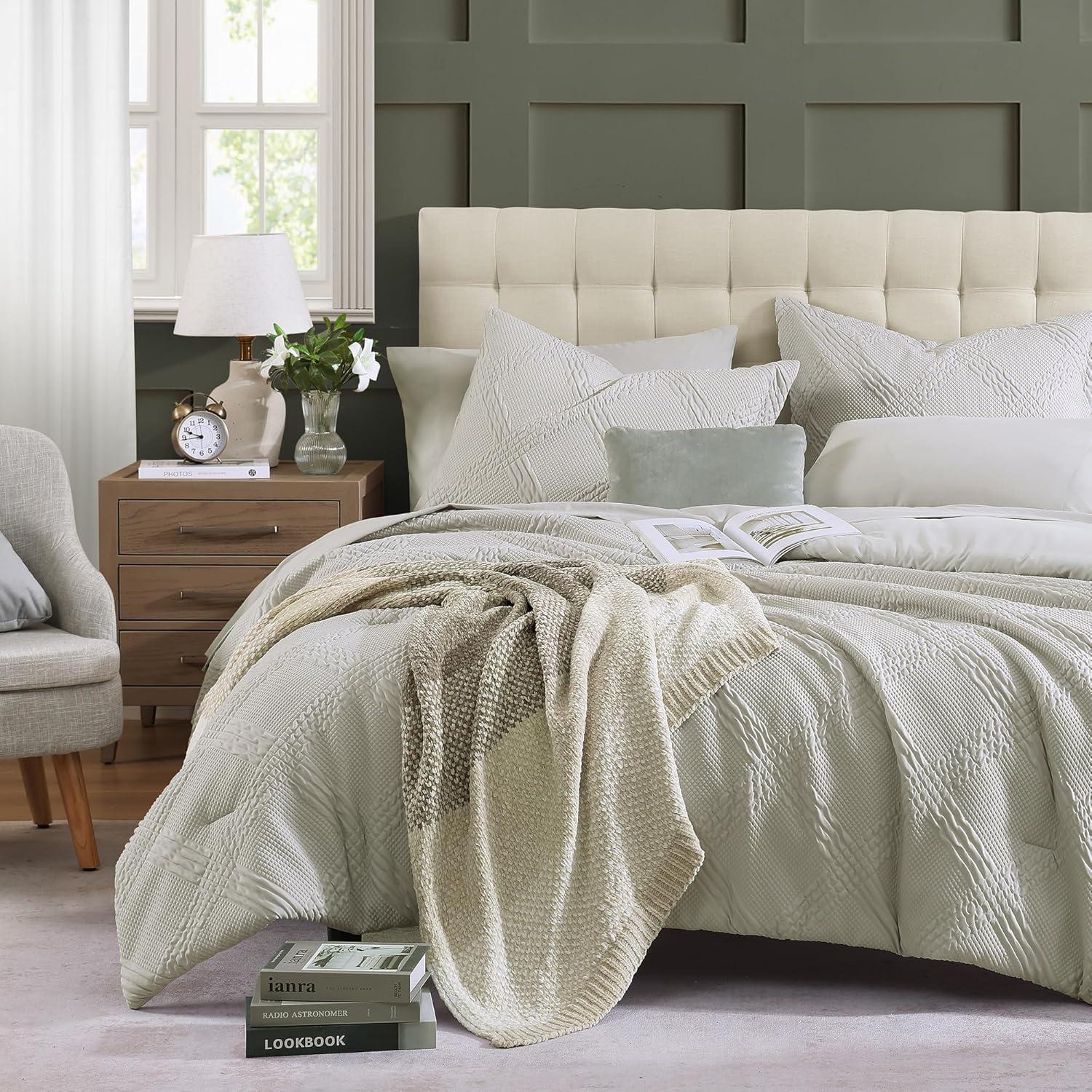 Geniospin Queen Comforter Set, Bed in A Bag 7-Pieces, Light Grey Textured All Season Comfortable Bedding Sets with Comforter, Sheets, Pillowcases & Shams (Light Grey, 90"x90")